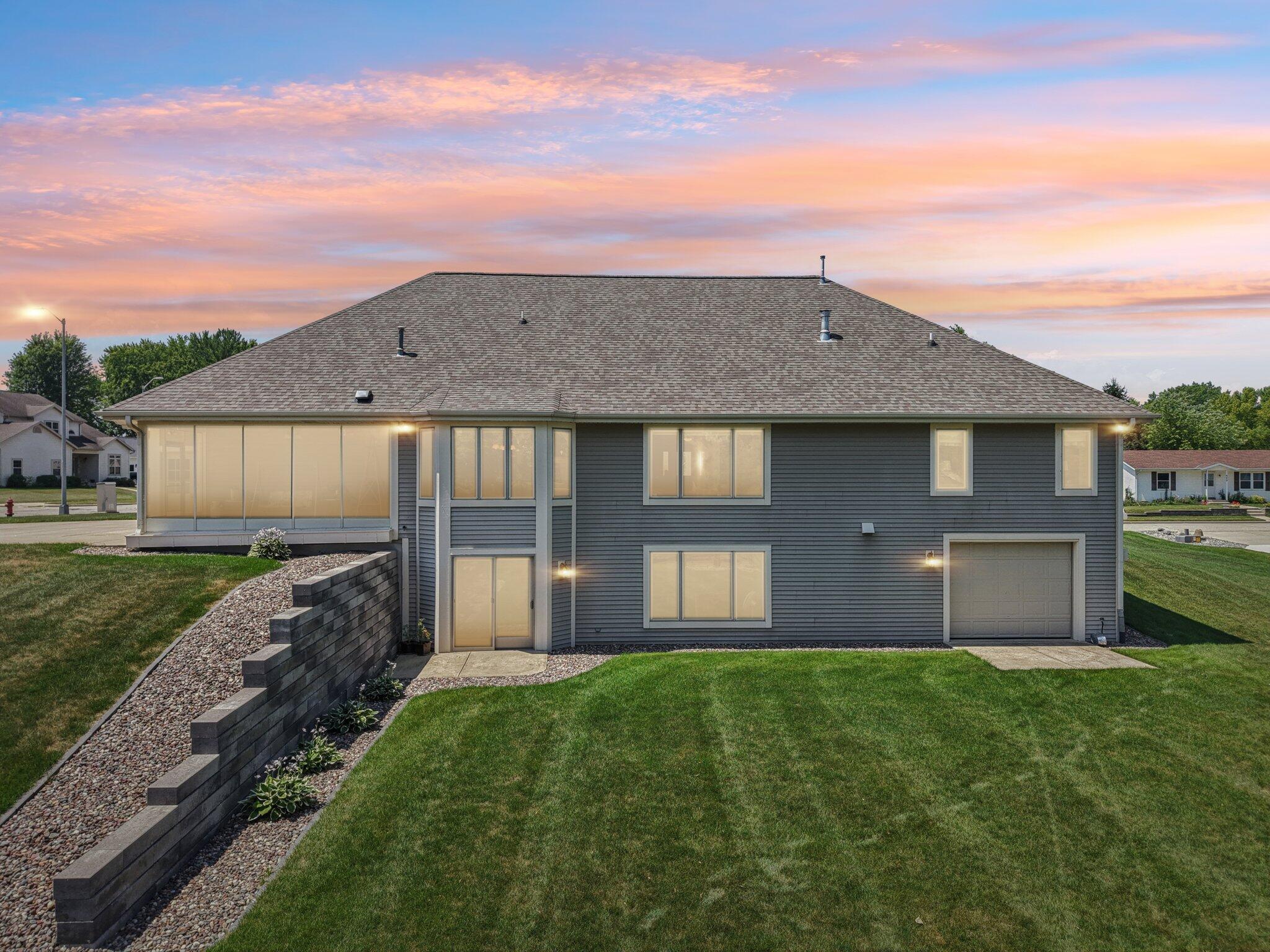 Wisconsin Lake Home for sale (MLS#: 1927978) at 638  Windsor Ter, in Jefferson, Wisconsin. (3 of 78)