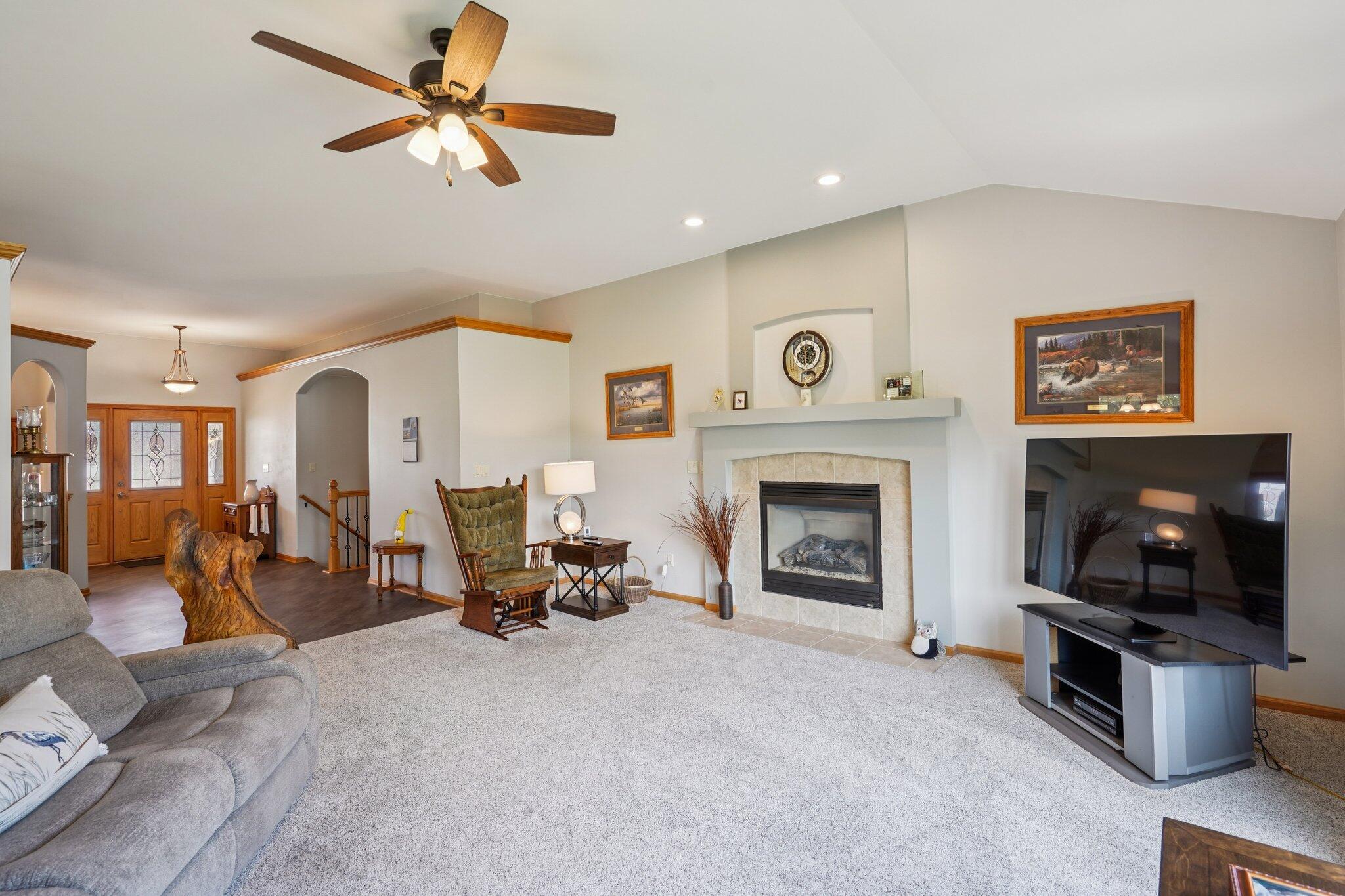 Wisconsin Lake Home for sale (MLS#: 1927978) at 638  Windsor Ter, in Jefferson, Wisconsin. (21 of 78)