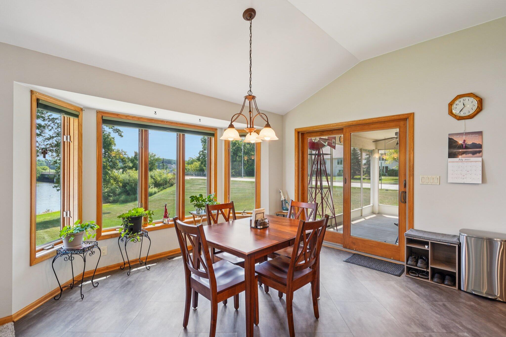 Wisconsin Lake Home for sale (MLS#: 1927978) at 638  Windsor Ter, in Jefferson, Wisconsin. (24 of 78)