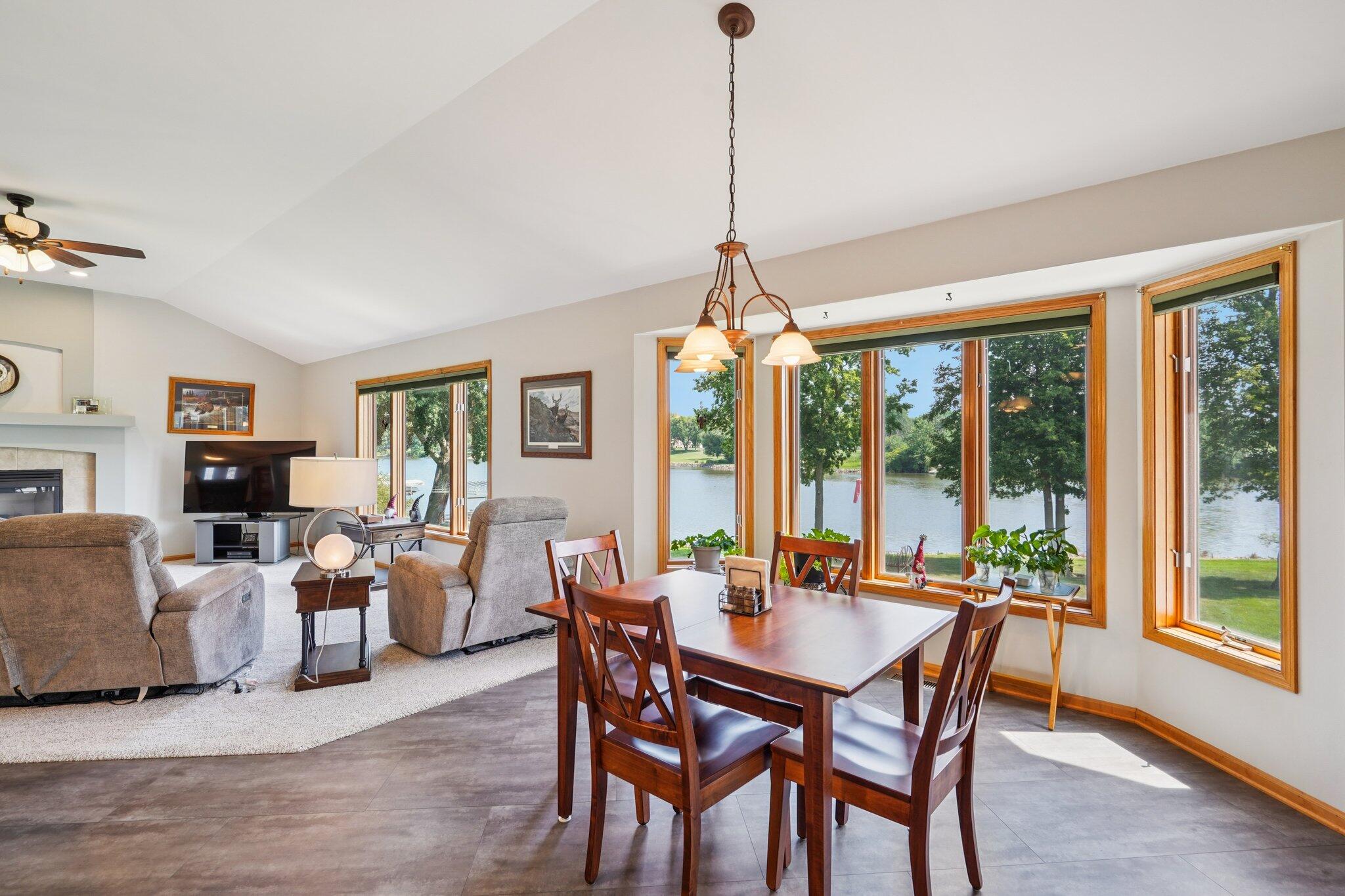 Wisconsin Lake Home for sale (MLS#: 1927978) at 638  Windsor Ter, in Jefferson, Wisconsin. (25 of 78)