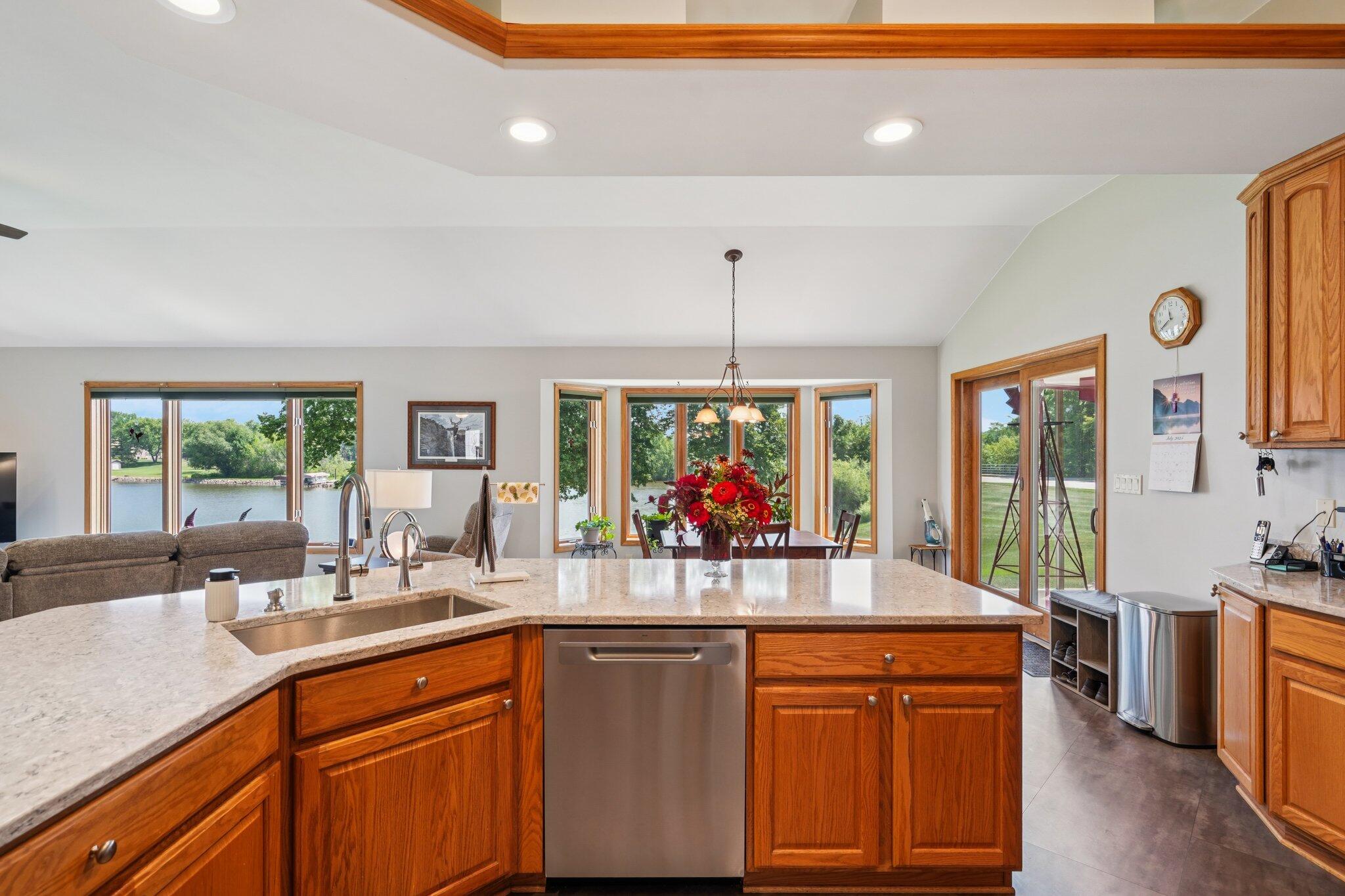 Wisconsin Lake Home for sale (MLS#: 1927978) at 638  Windsor Ter, in Jefferson, Wisconsin. (33 of 78)