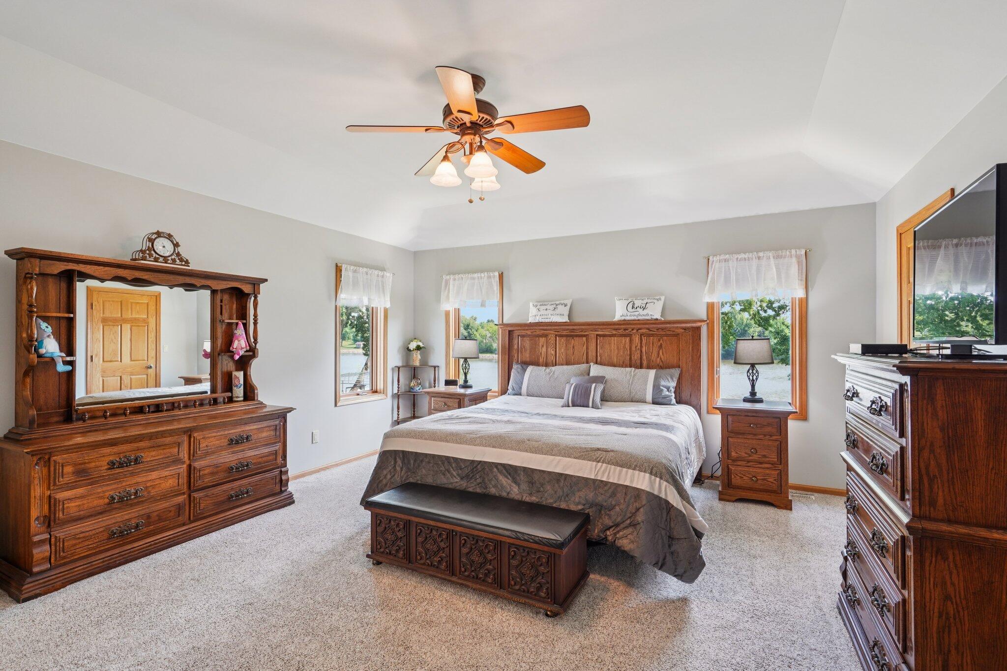 Wisconsin Lake Home for sale (MLS#: 1927978) at 638  Windsor Ter, in Jefferson, Wisconsin. (34 of 78)