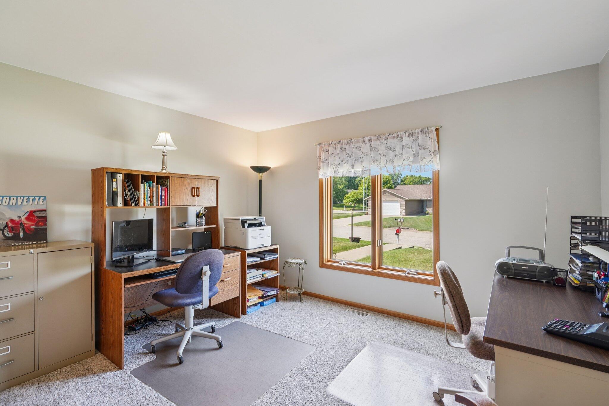 Wisconsin Lake Home for sale (MLS#: 1927978) at 638  Windsor Ter, in Jefferson, Wisconsin. (44 of 78)