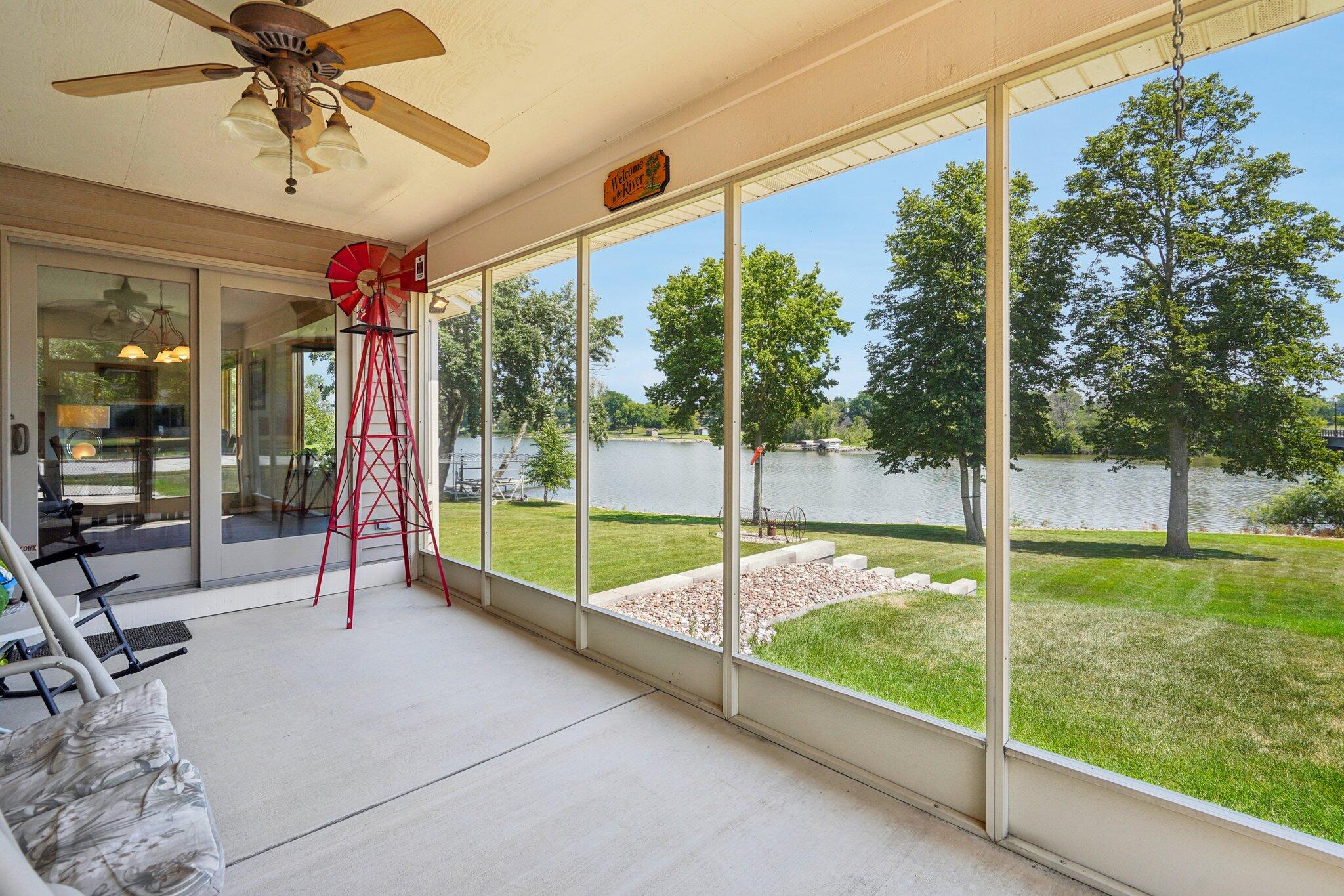 Wisconsin Lake Home for sale (MLS#: 1927978) at 638  Windsor Ter, in Jefferson, Wisconsin. (61 of 78)