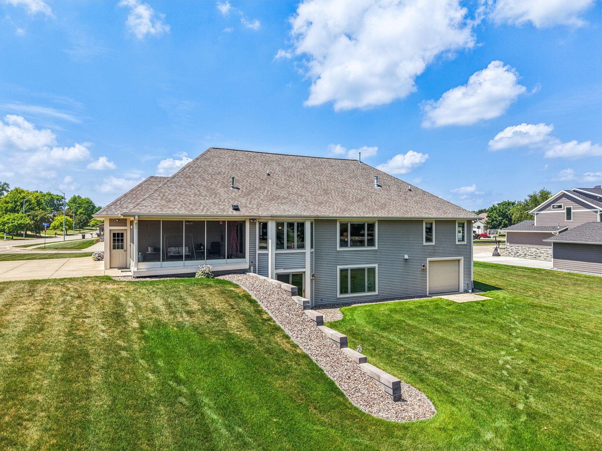 Wisconsin Lake Home for sale (MLS#: 1927978) at 638  Windsor Ter, in Jefferson, Wisconsin. (67 of 78)