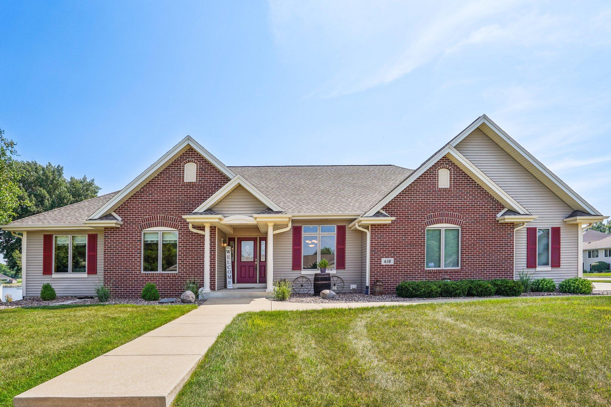 Wisconsin Lake Home for sale (MLS#: 1927978) at 638  Windsor Ter, in Jefferson, Wisconsin. (10 of 78)