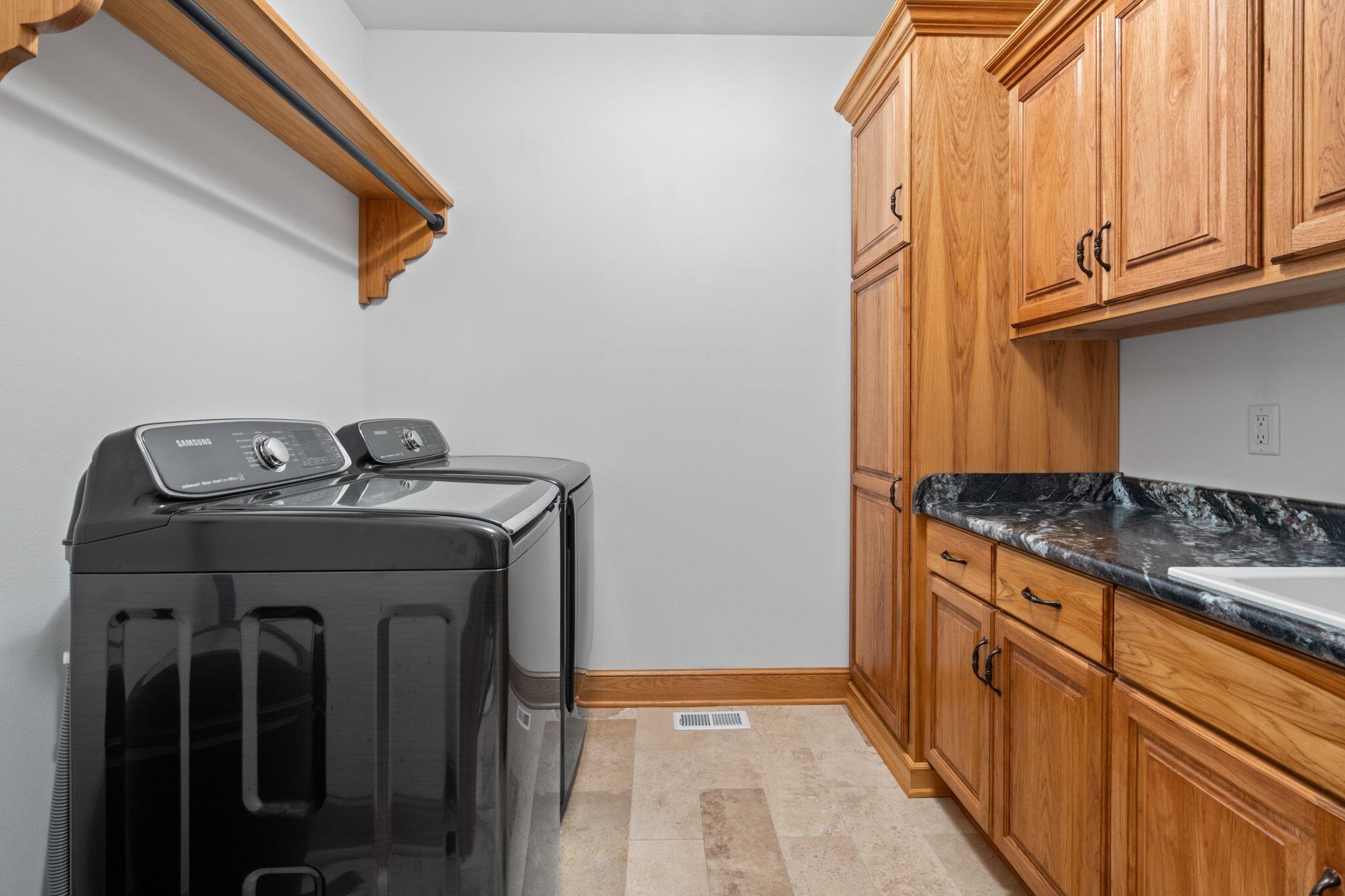 Wisconsin Lake Home for sale (MLS#: 1928040) at 180  Monastery Hill Dr, in Lac La Belle, Wisconsin. (18 of 28)