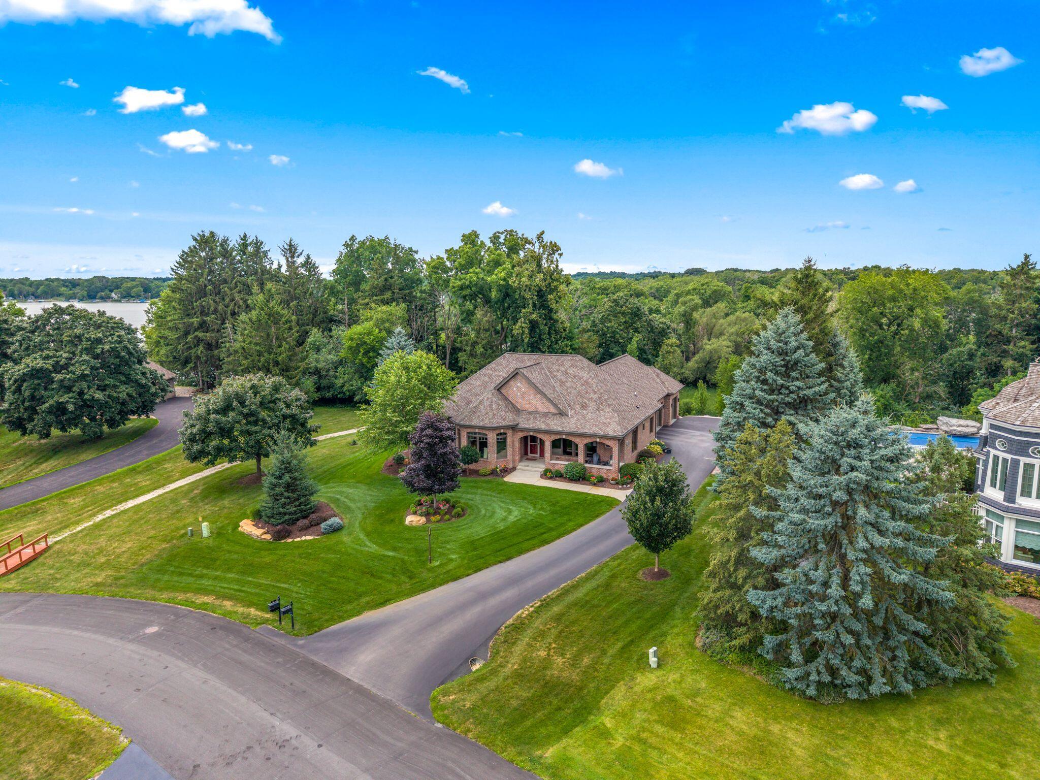 Wisconsin Lake Home for sale (MLS#: 1928040) at 180  Monastery Hill Dr, in Lac La Belle, Wisconsin. (21 of 28)
