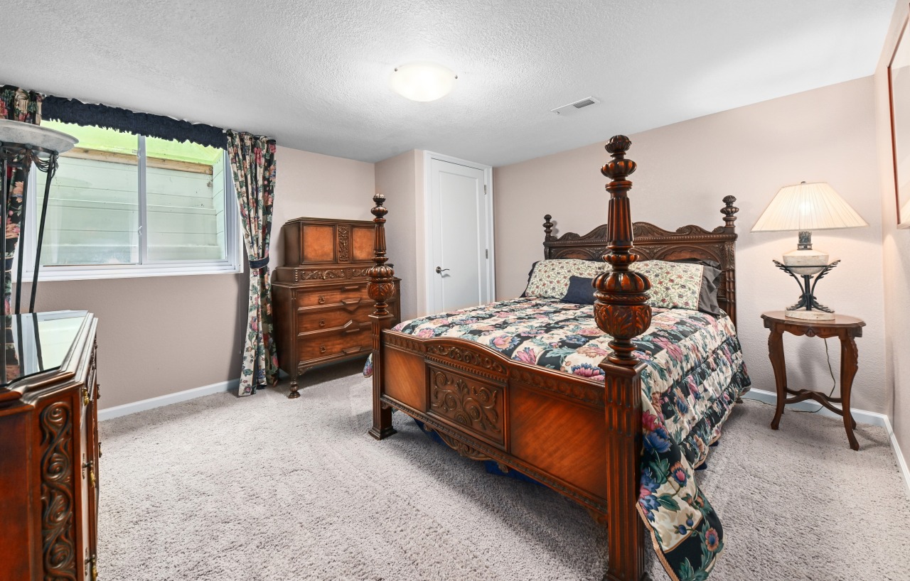 Wisconsin Lake Home for sale (MLS#: 1928096) at 4328  High Point Beach Rd, in Port Washington, Wisconsin. (30 of 50)