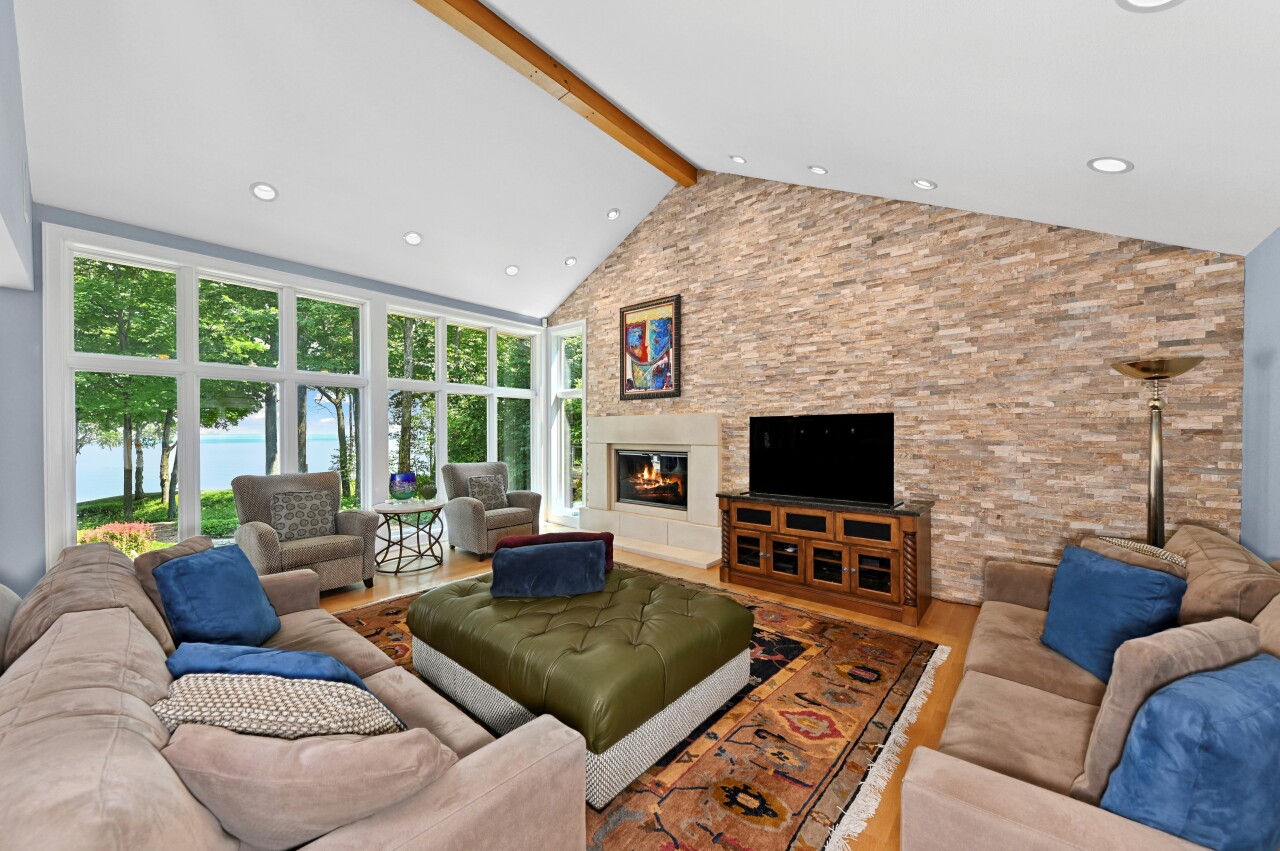Wisconsin Lake Home for sale (MLS#: 1928096) at 4328  High Point Beach Rd, in Port Washington, Wisconsin. (4 of 50)