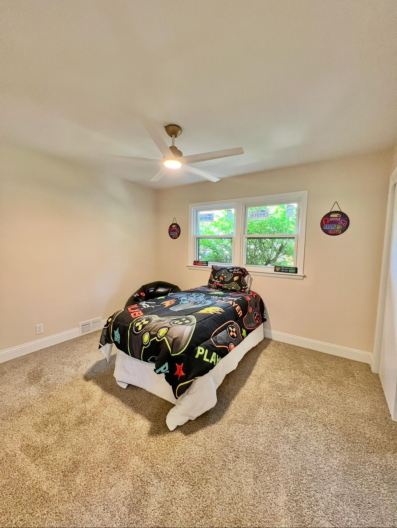 Wisconsin Lake Home for sale (MLS#: 1928315) at 3144 N 92nd St, in Milwaukee, Wisconsin. (10 of 18)