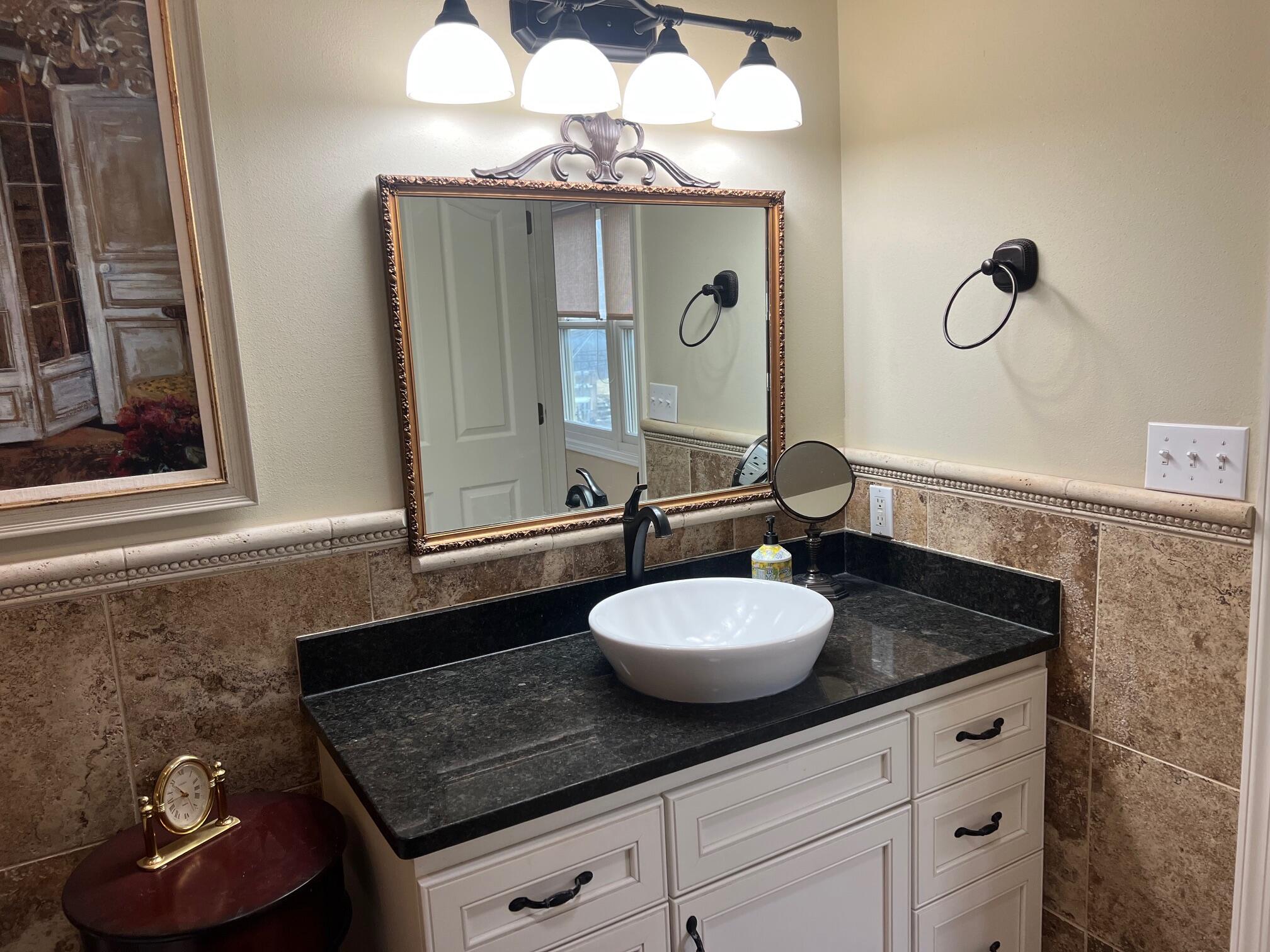 Wisconsin Lake Home for sale (MLS#: 1928345) at 1823 W Shore Dr, in Delafield, Wisconsin. (11 of 34)
