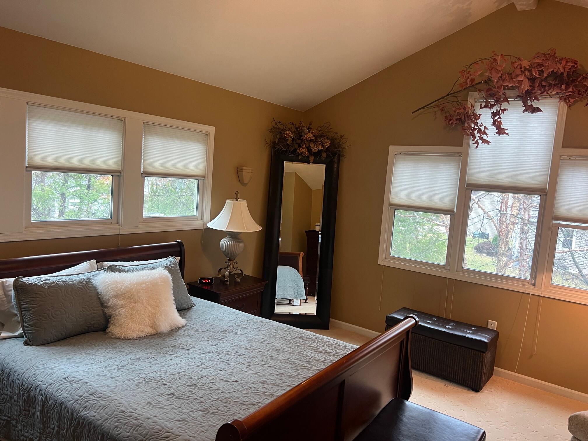 Wisconsin Lake Home for sale (MLS#: 1928345) at 1823 W Shore Dr, in Delafield, Wisconsin. (18 of 34)