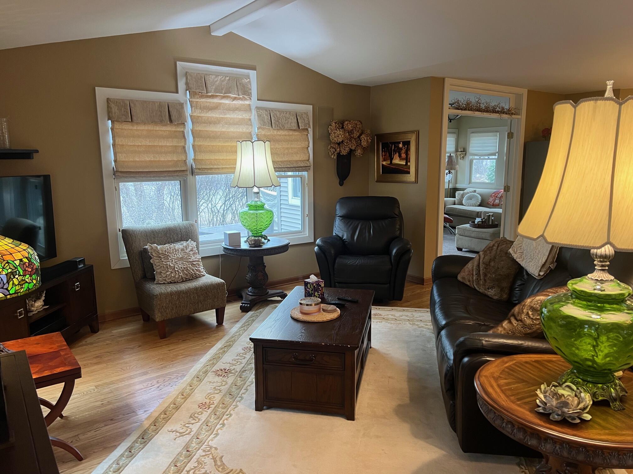 Wisconsin Lake Home for sale (MLS#: 1928345) at 1823 W Shore Dr, in Delafield, Wisconsin. (5 of 34)