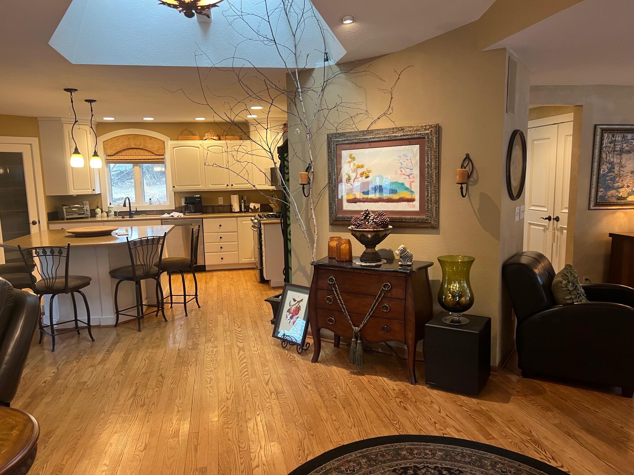 Wisconsin Lake Home for sale (MLS#: 1928345) at 1823 W Shore Dr, in Delafield, Wisconsin. (6 of 34)