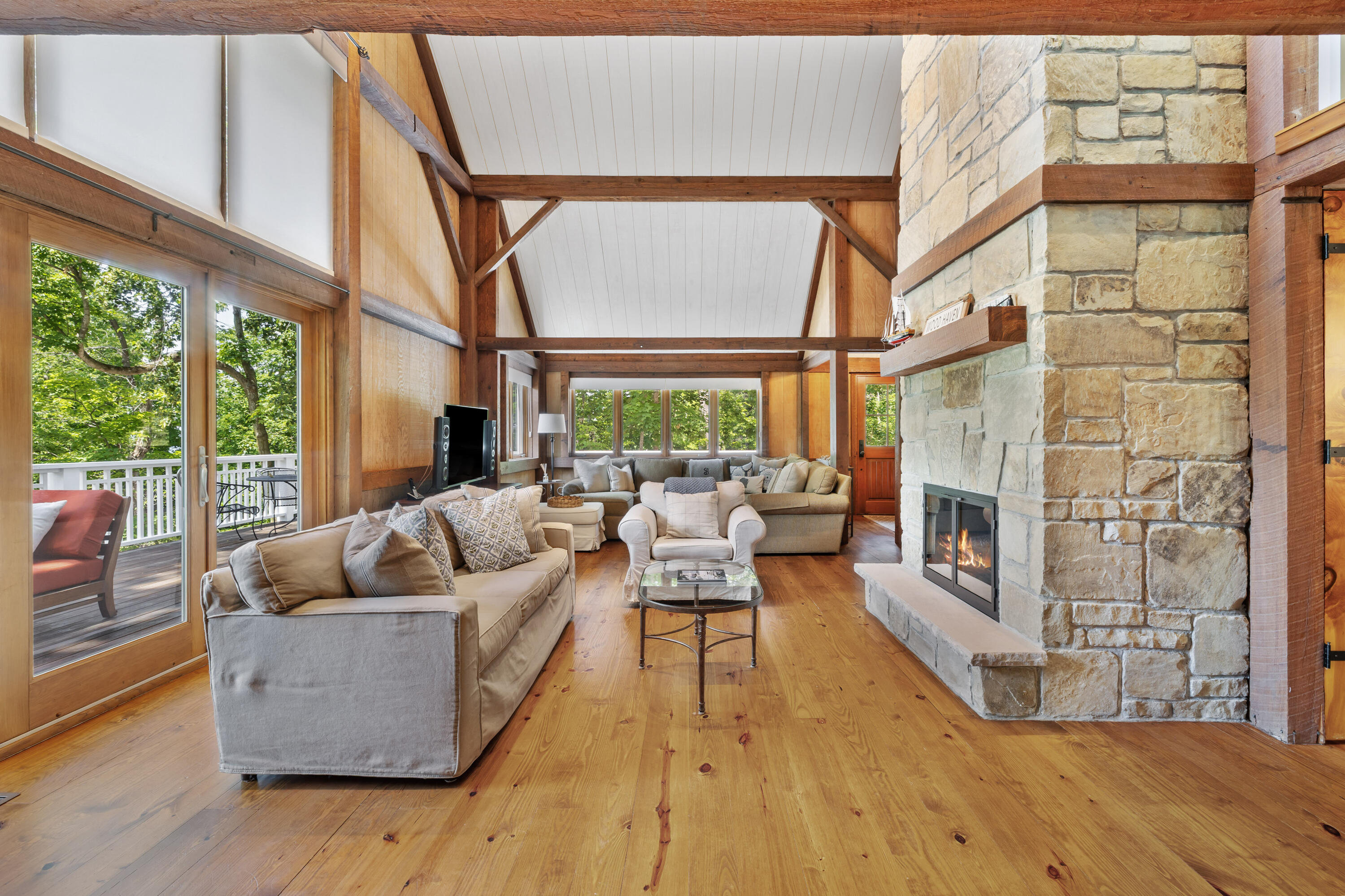 Wisconsin Lake Home for sale (MLS#: 1928478) at N1542 N Creekside Ln, in Linn, Wisconsin. (5 of 39)