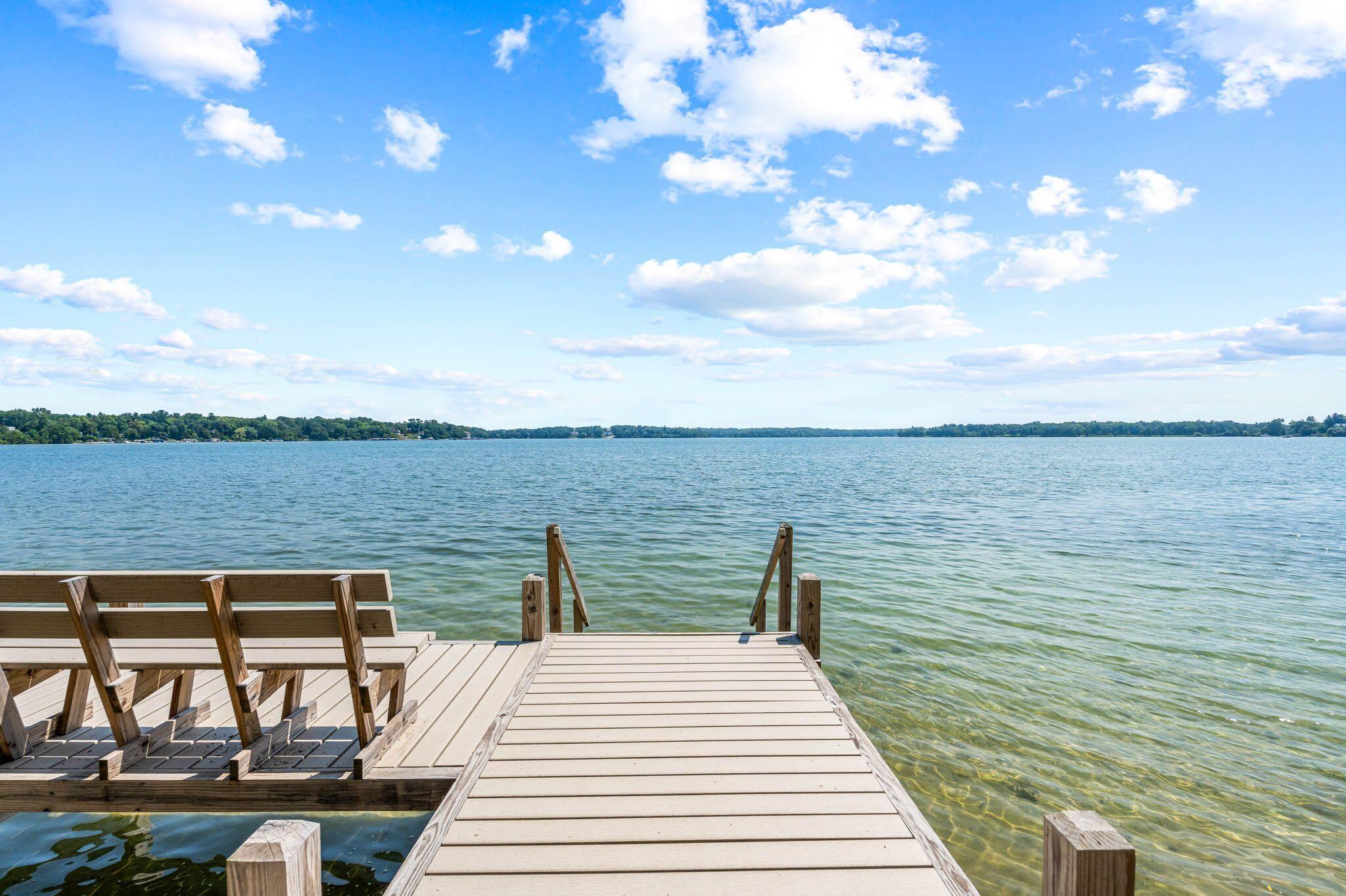Wisconsin Lake Home for sale (MLS#: 1928516) at 1  Earling Ct, in Oconomowoc Lake, Wisconsin. (12 of 35)