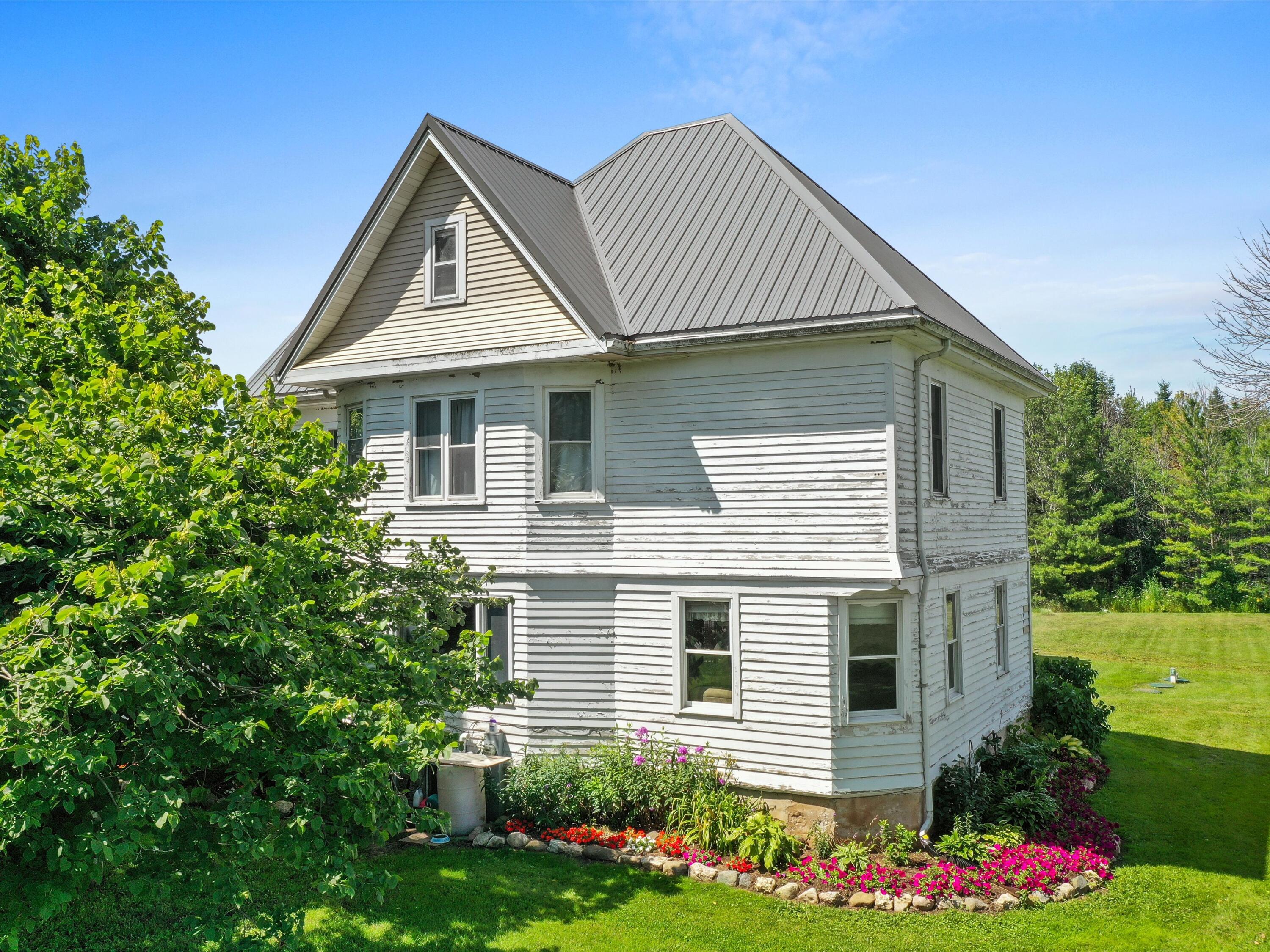 Wisconsin Lake Home for sale (MLS#: 1928522) at 3106 E County Highway V -, in Mishicot, Wisconsin. (5 of 57)