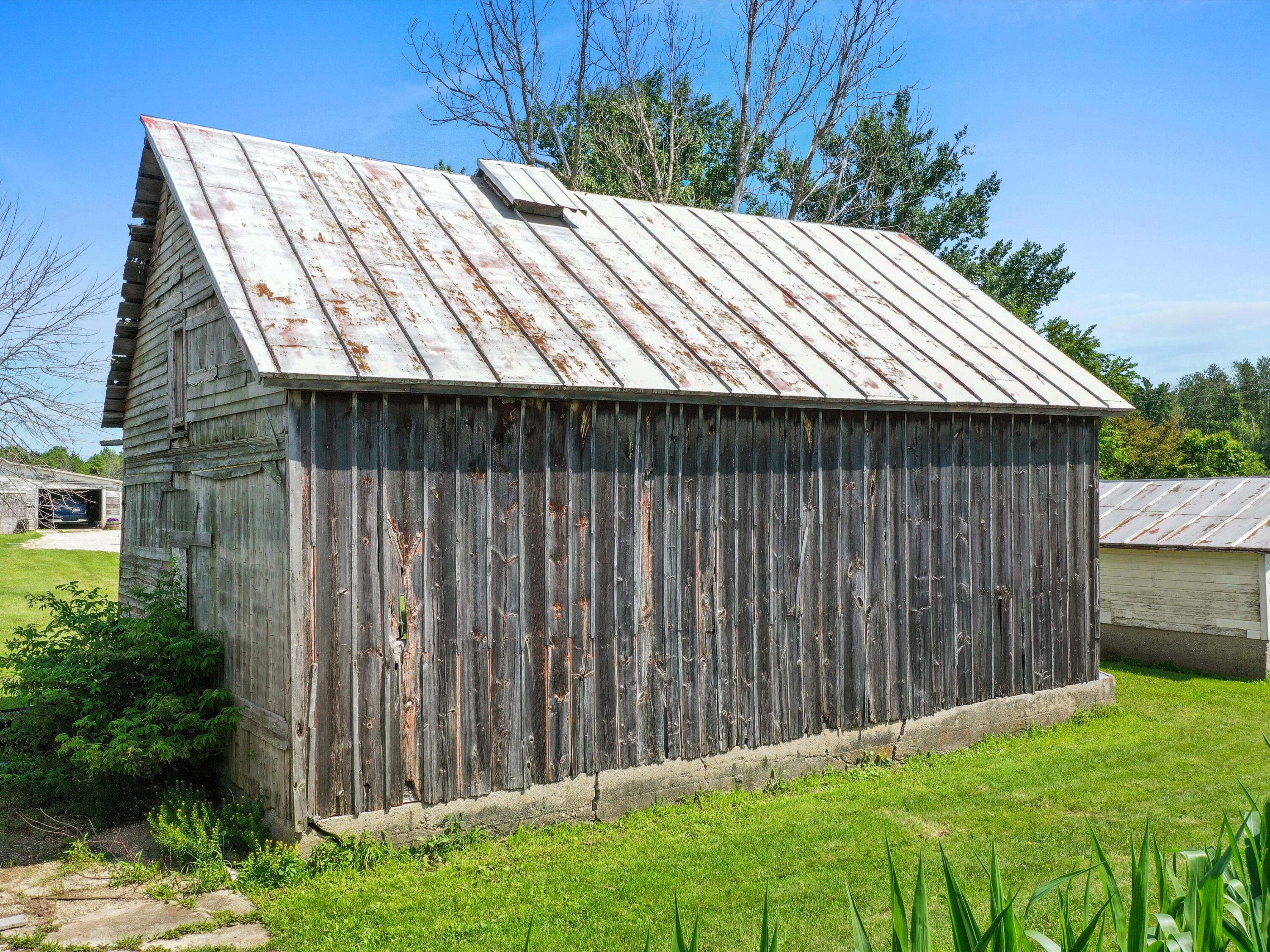 Wisconsin Lake Home for sale (MLS#: 1928522) at 3106 E County Highway V -, in Mishicot, Wisconsin. (47 of 57)