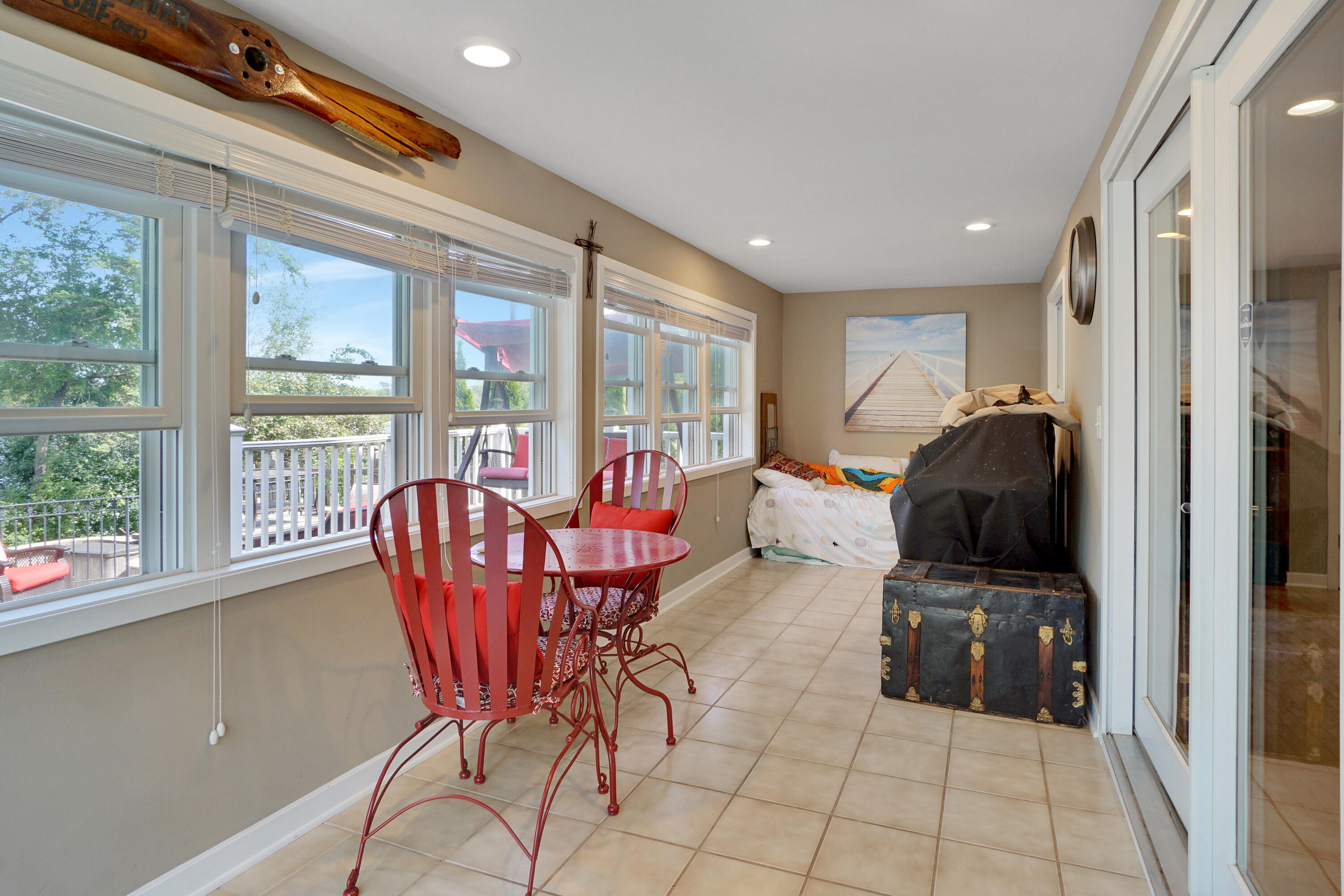 Wisconsin Lake Home for sale (MLS#: 1928553) at 3358 S Shore Dr, in Richfield, Wisconsin. (8 of 27)