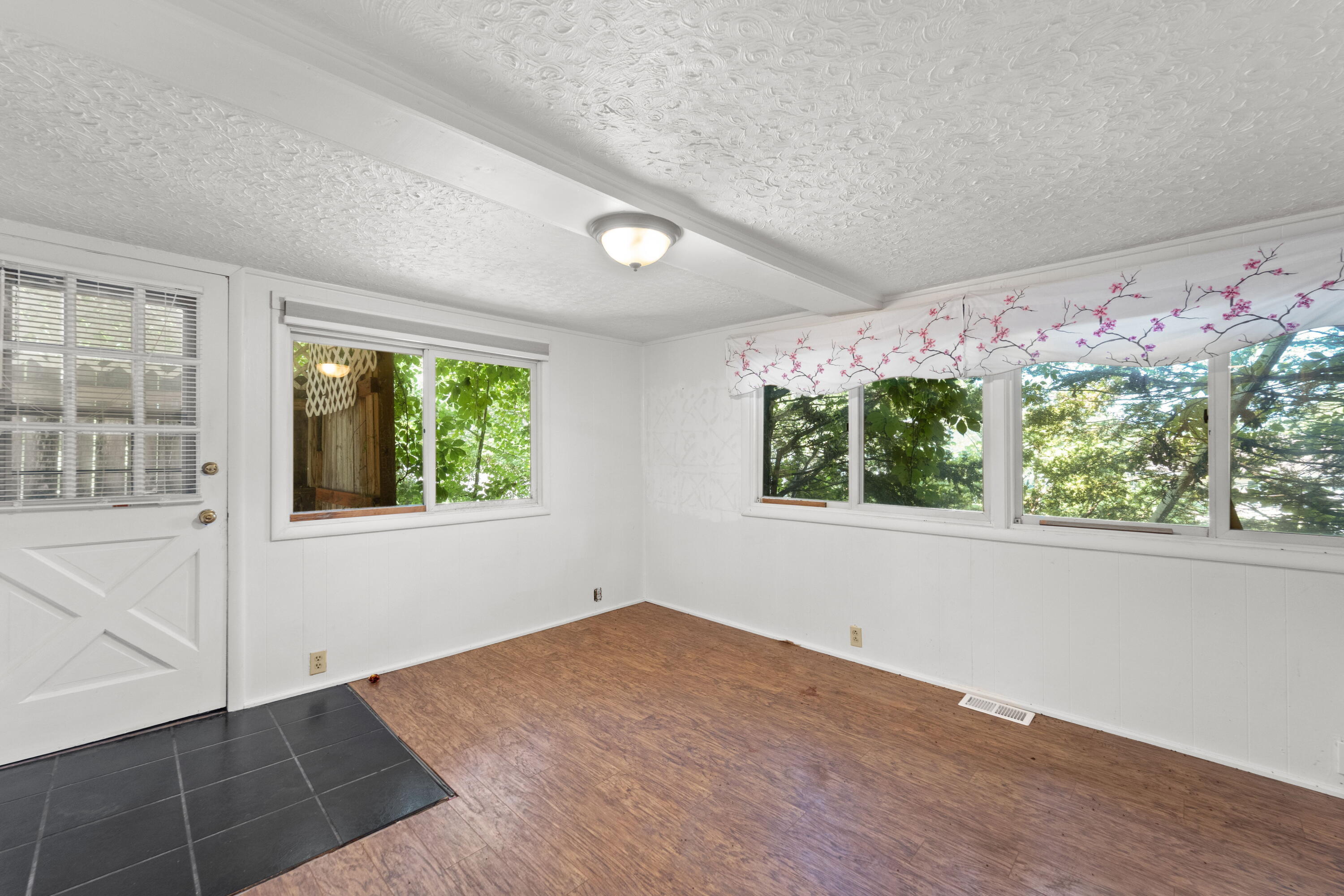 Wisconsin Lake Home for sale (MLS#: 1928625) at 430  Elm Ct, in Twin Lakes, Wisconsin. (13 of 33)