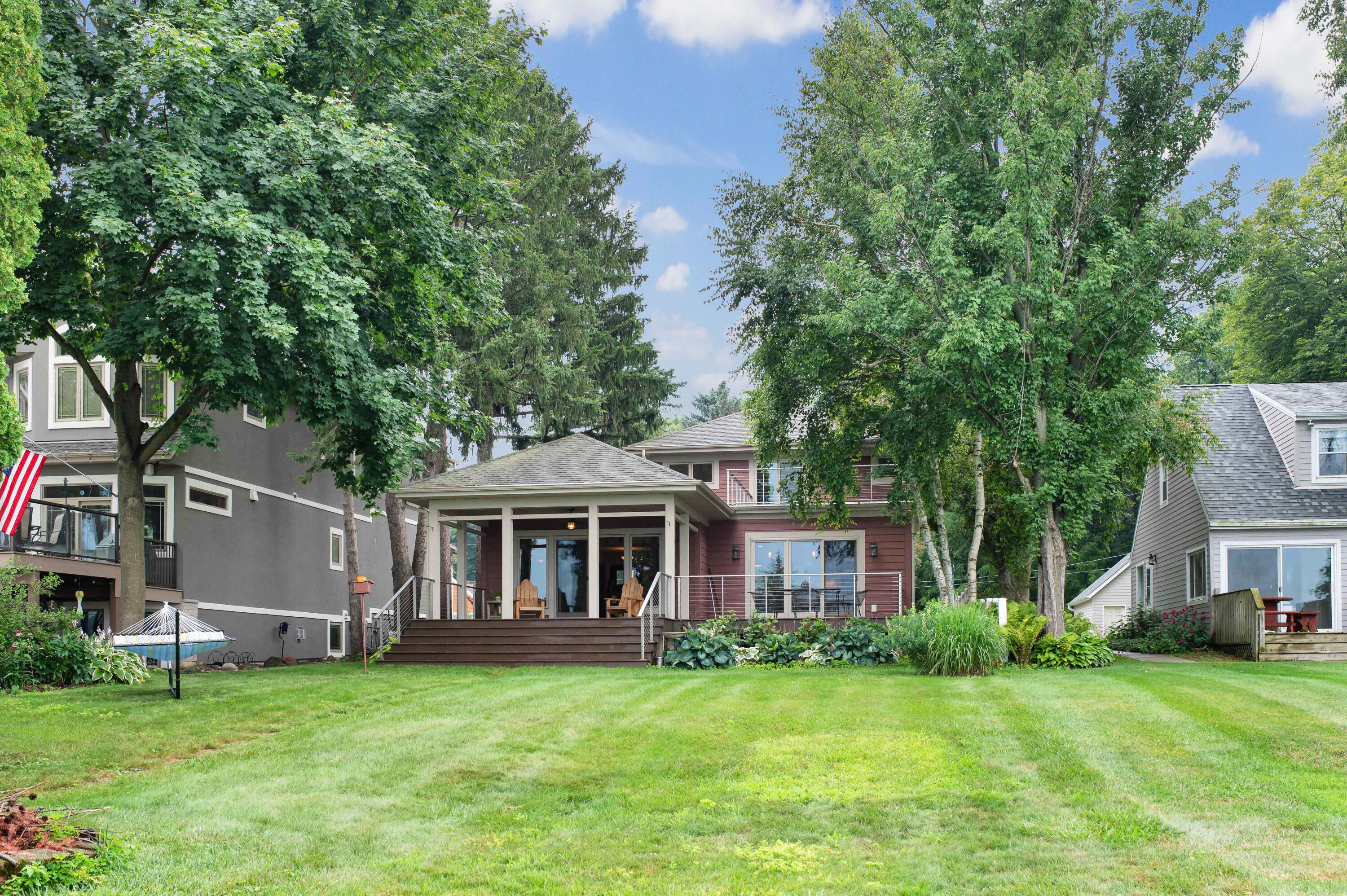 Wisconsin Lake Home for sale (MLS#: 1928661) at W352N6080  Bauers Ln, in Oconomowoc, Wisconsin. (28 of 44)
