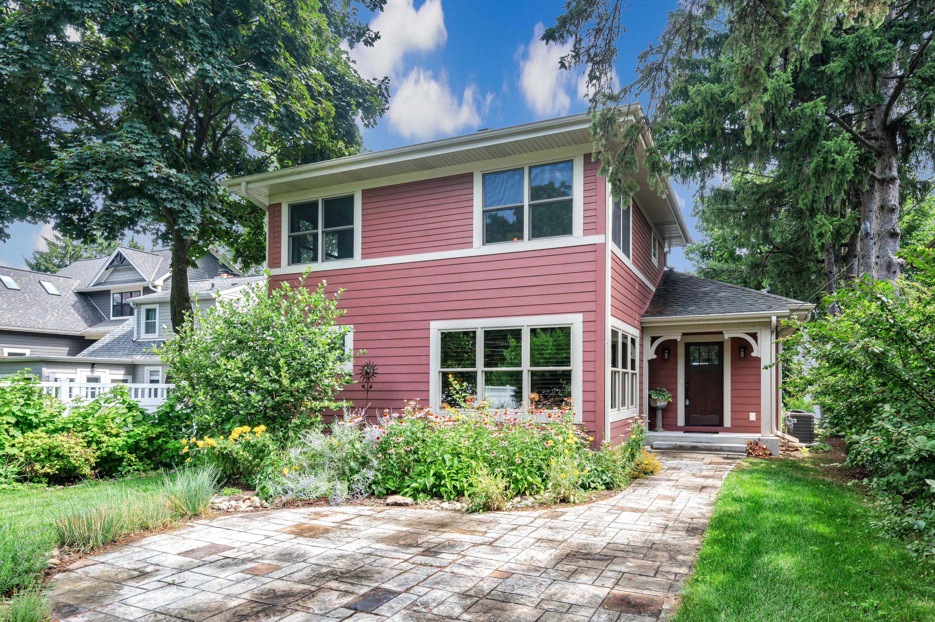 Wisconsin Lake Home for sale (MLS#: 1928661) at W352N6080  Bauers Ln, in Oconomowoc, Wisconsin. (9 of 44)