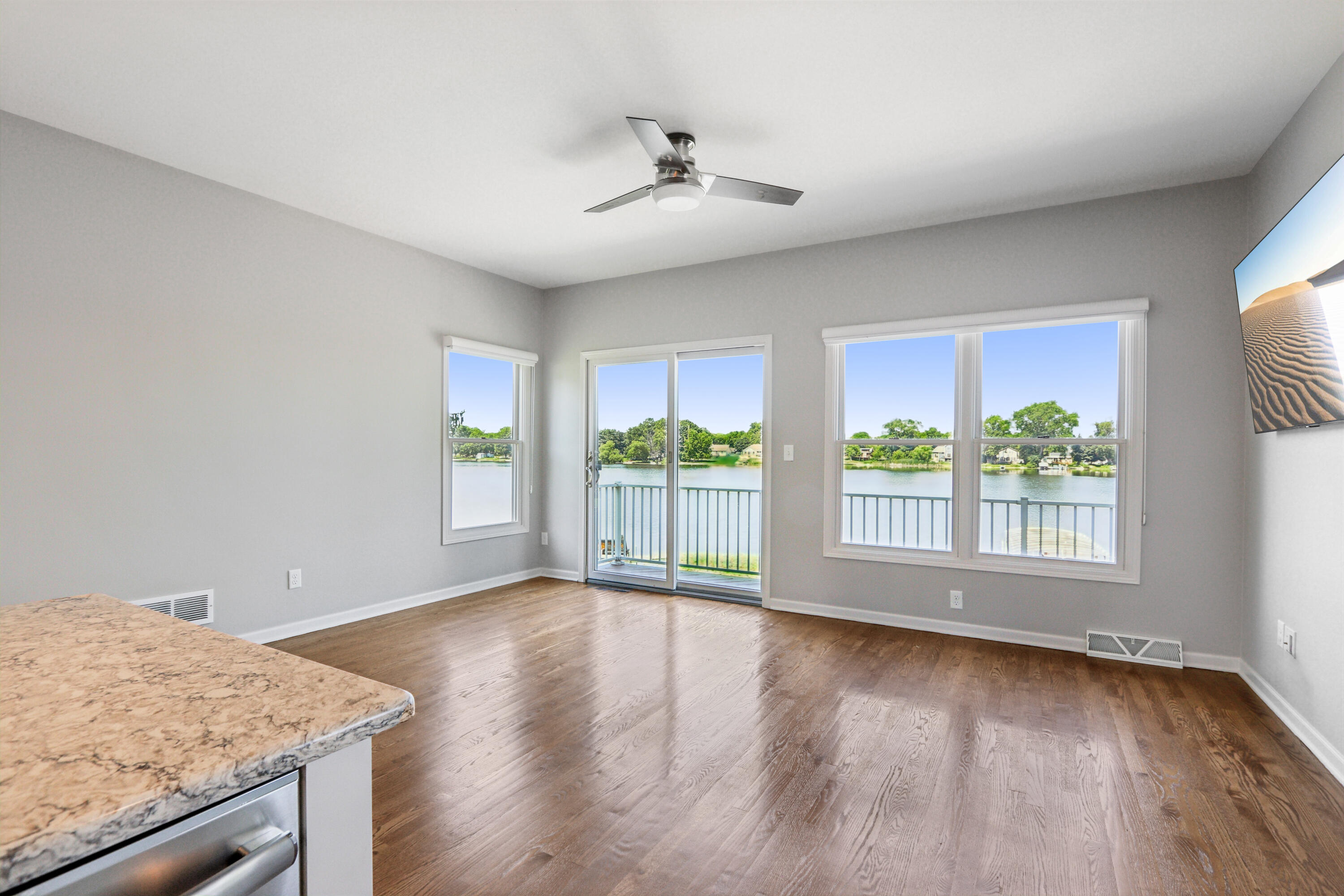 Wisconsin Lake Home for sale (MLS#: 1928663) at 3362 S Shore Dr, in Richfield, Wisconsin. (14 of 62)