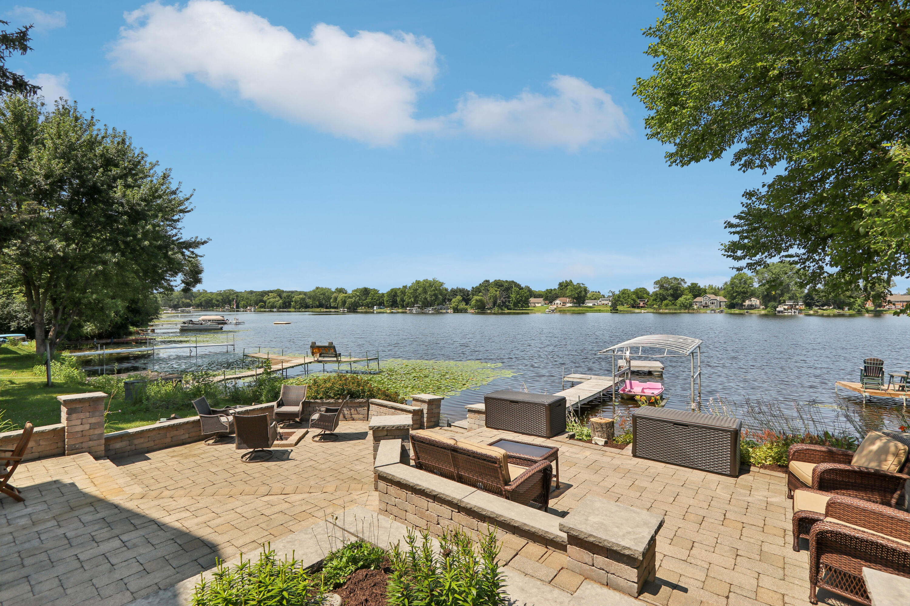 Wisconsin Lake Home for sale (MLS#: 1928663) at 3362 S Shore Dr, in Richfield, Wisconsin. (31 of 62)
