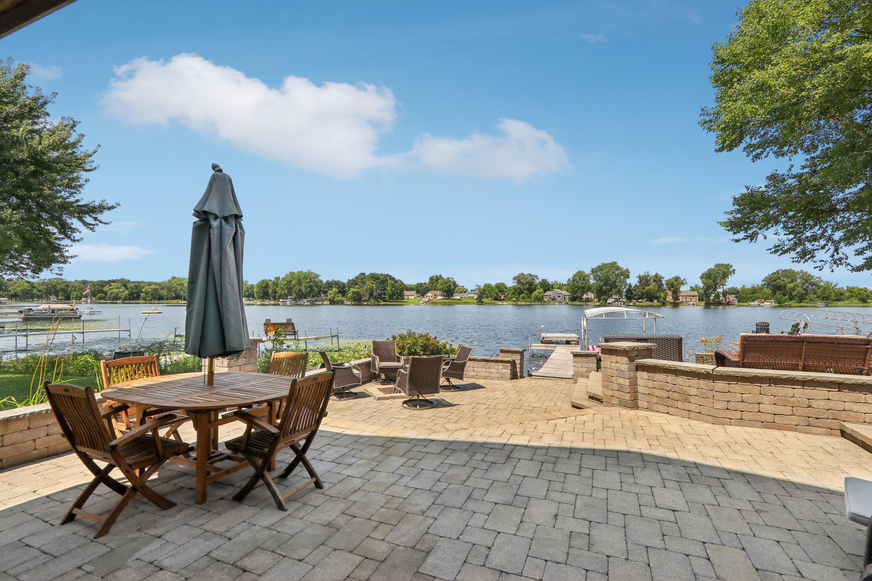 Wisconsin Lake Home for sale (MLS#: 1928663) at 3362 S Shore Dr, in Richfield, Wisconsin. (36 of 62)