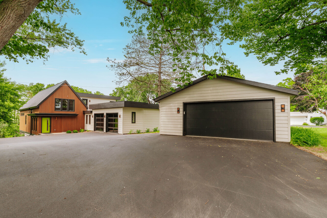 Wisconsin Lake Home for sale (MLS#: 1928666) at N53W34235  Road Q -, in Oconomowoc, Wisconsin. (7 of 117)
