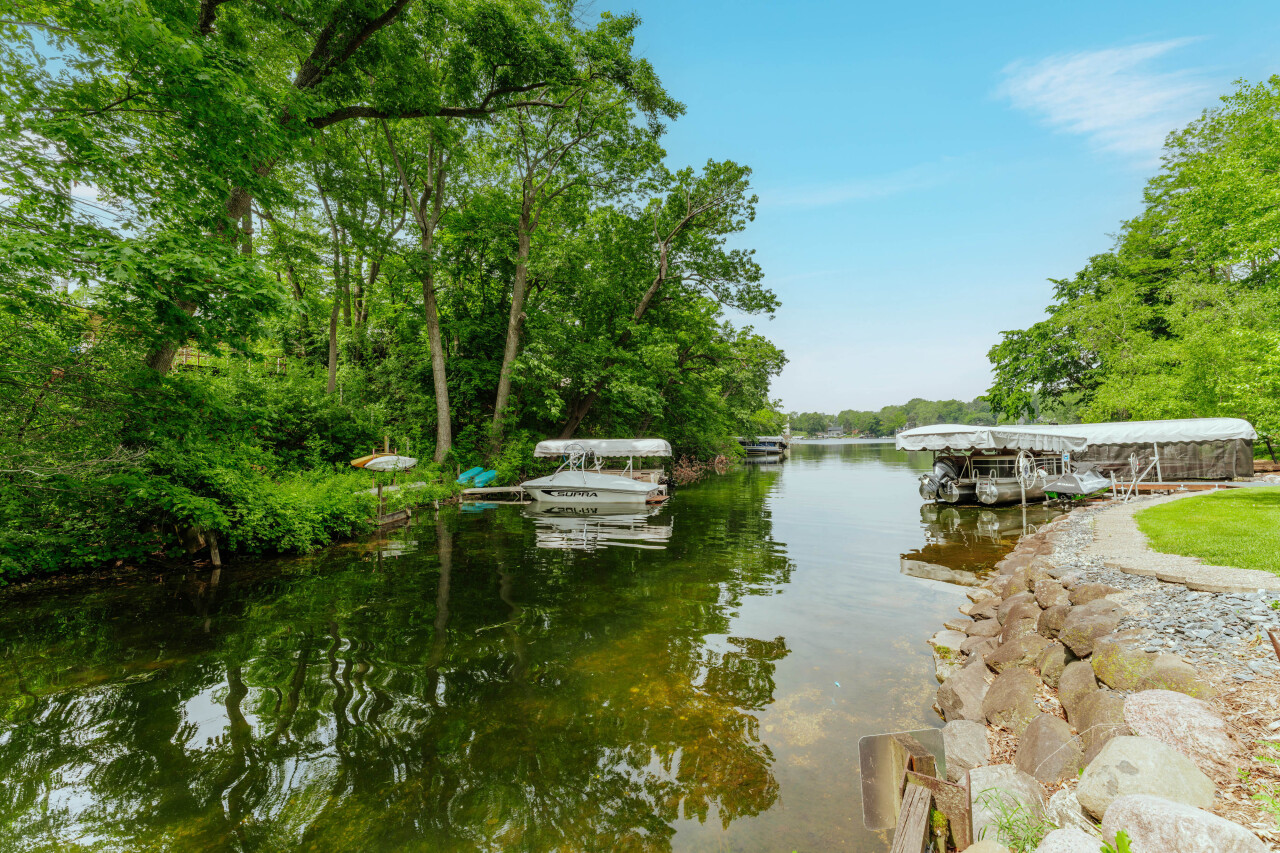 Wisconsin Lake Home for sale (MLS#: 1928666) at N53W34235  Road Q -, in Oconomowoc, Wisconsin. (99 of 117)