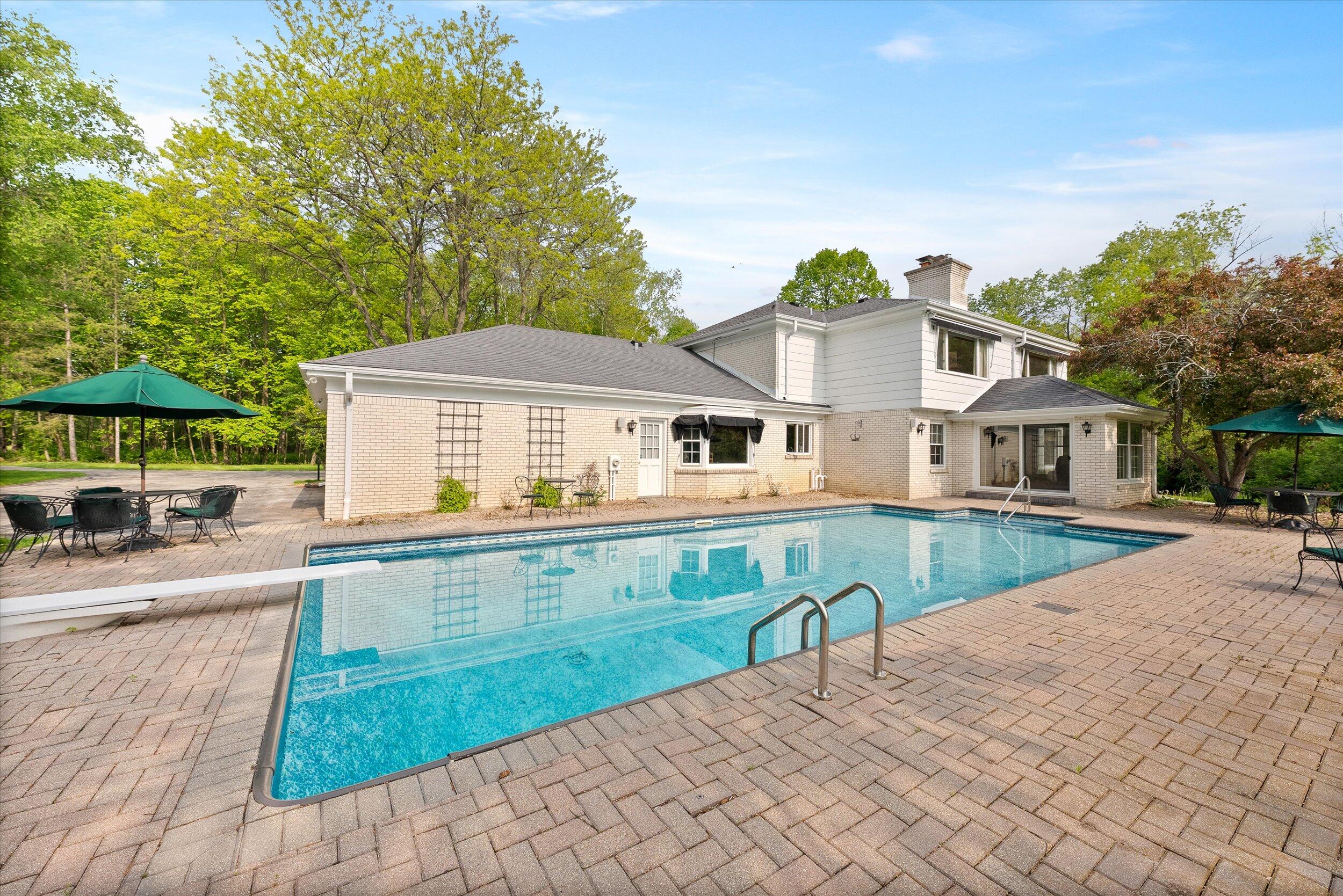 Wisconsin Lake Home for sale (MLS#: 1928689) at 8704 W Bonniwell Rd, in Mequon, Wisconsin. (70 of 78)