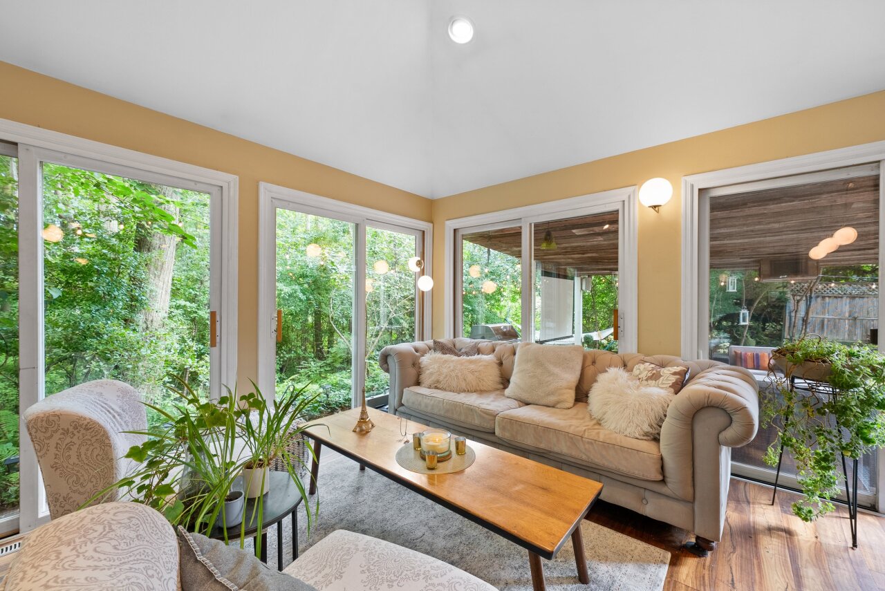 Wisconsin Lake Home for sale (MLS#: 1928867) at 3424 W Riviera Ct, in Mequon, Wisconsin. (22 of 55)