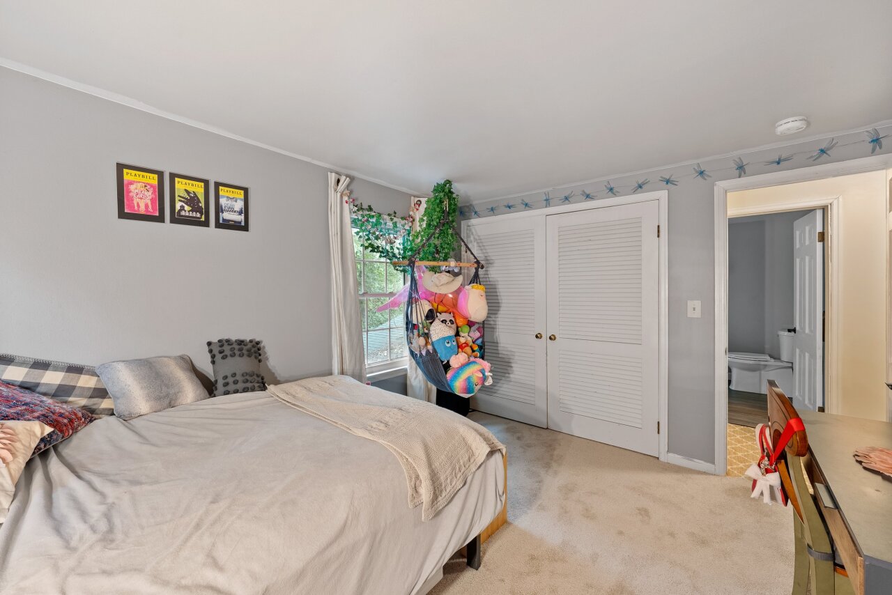 Wisconsin Lake Home for sale (MLS#: 1928867) at 3424 W Riviera Ct, in Mequon, Wisconsin. (40 of 55)