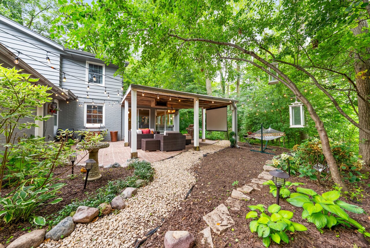 Wisconsin Lake Home for sale (MLS#: 1928867) at 3424 W Riviera Ct, in Mequon, Wisconsin. (45 of 55)