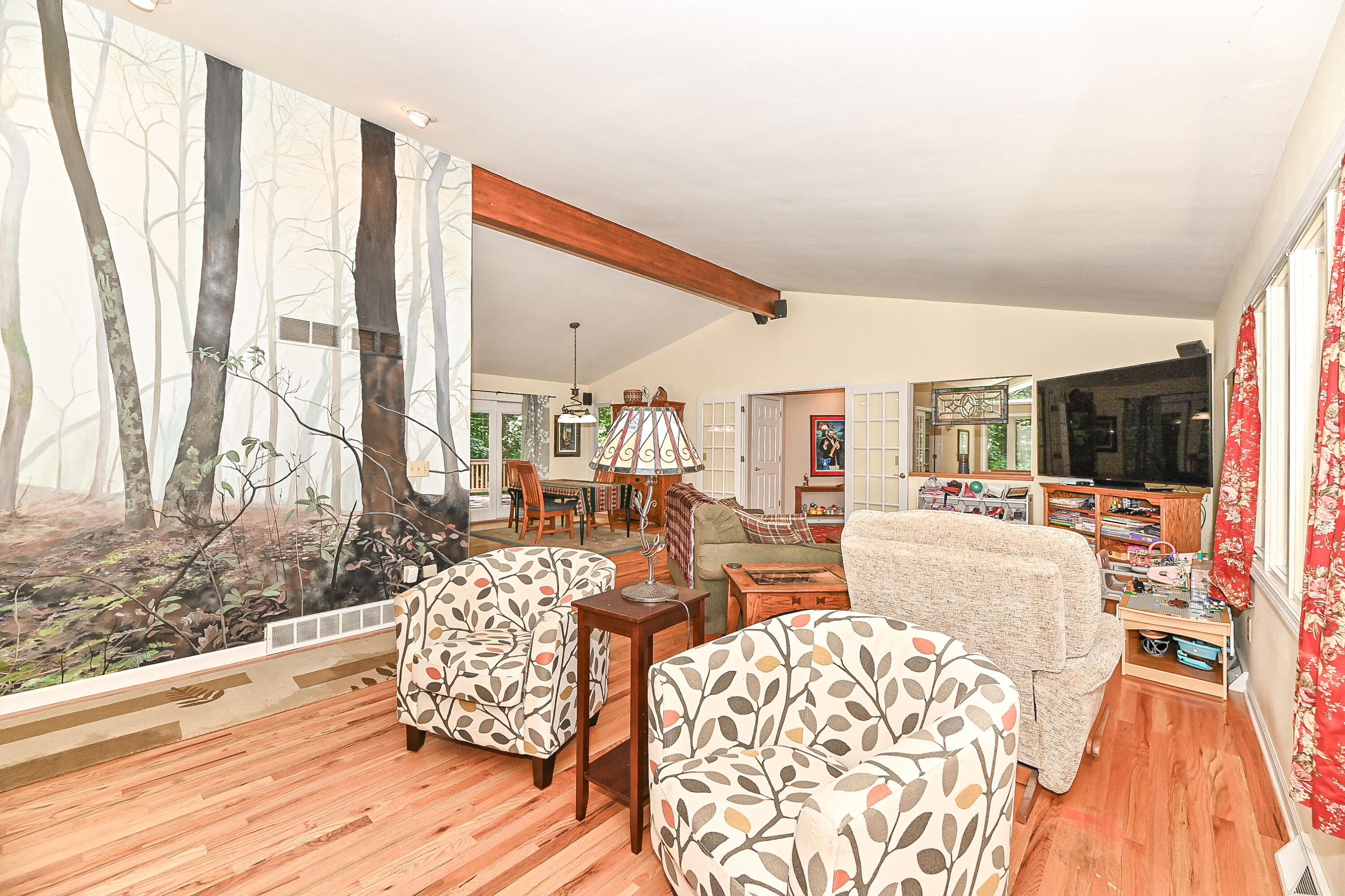 Wisconsin Lake Home for sale (MLS#: 1928875) at 2655  Driftwood Trl, in Burlington, Wisconsin. (19 of 45)