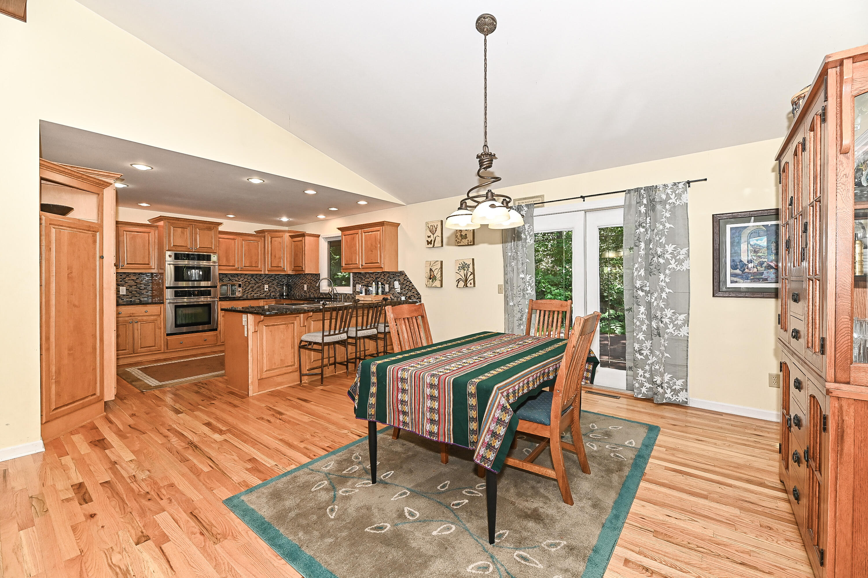 Wisconsin Lake Home for sale (MLS#: 1928875) at 2655  Driftwood Trl, in Burlington, Wisconsin. (20 of 45)