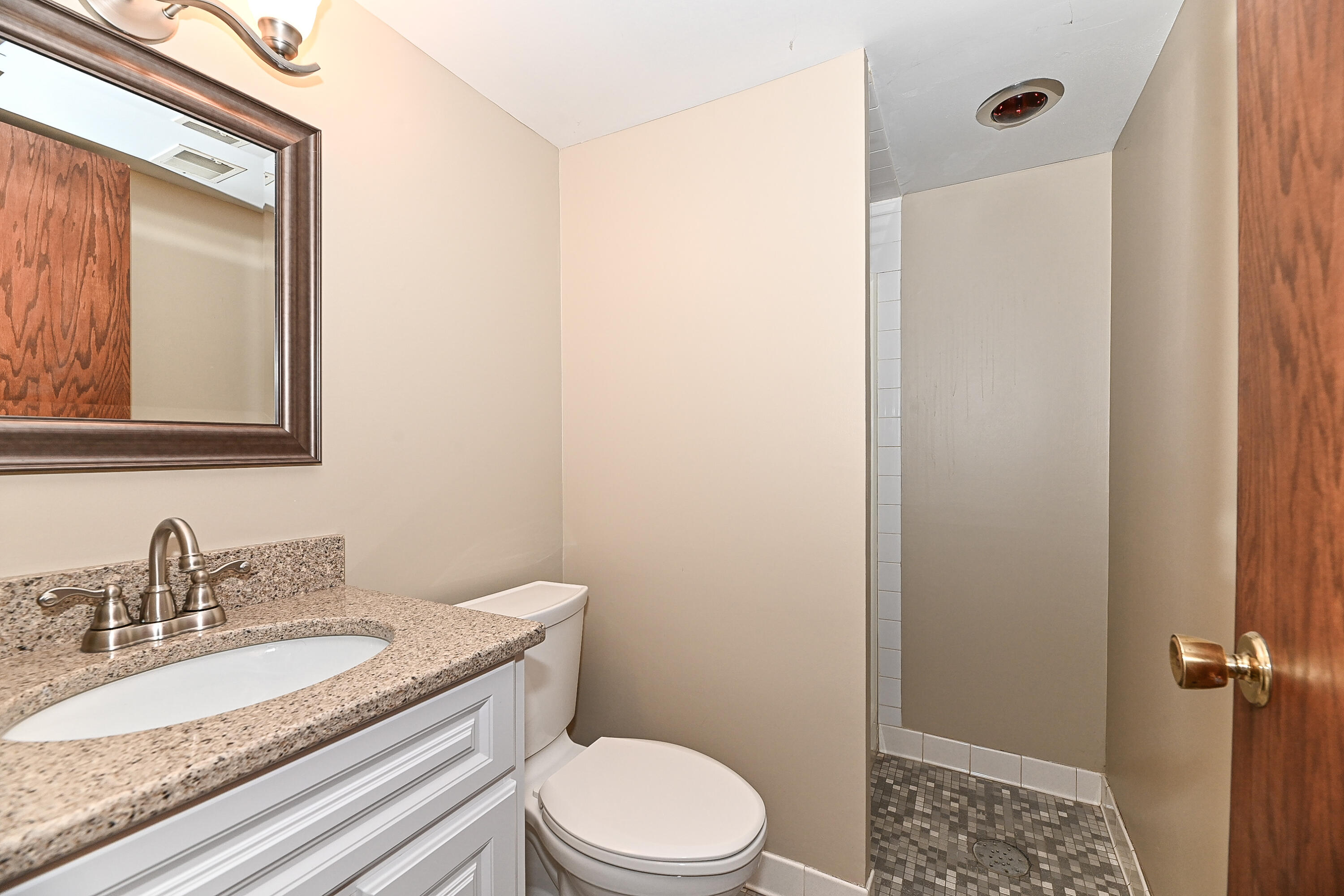 Wisconsin Lake Home for sale (MLS#: 1928875) at 2655  Driftwood Trl, in Burlington, Wisconsin. (39 of 45)