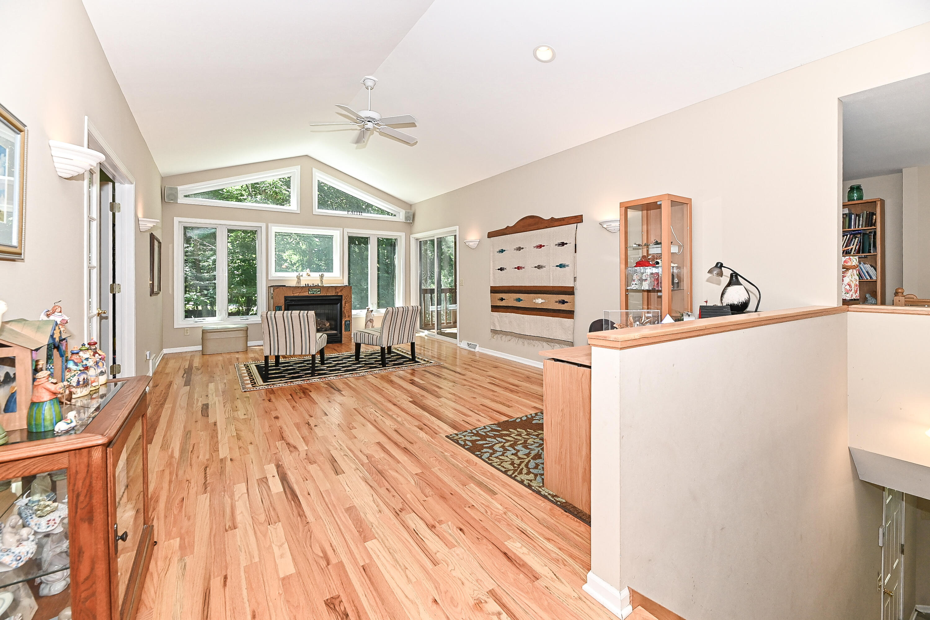 Wisconsin Lake Home for sale (MLS#: 1928875) at 2655  Driftwood Trl, in Burlington, Wisconsin. (8 of 45)