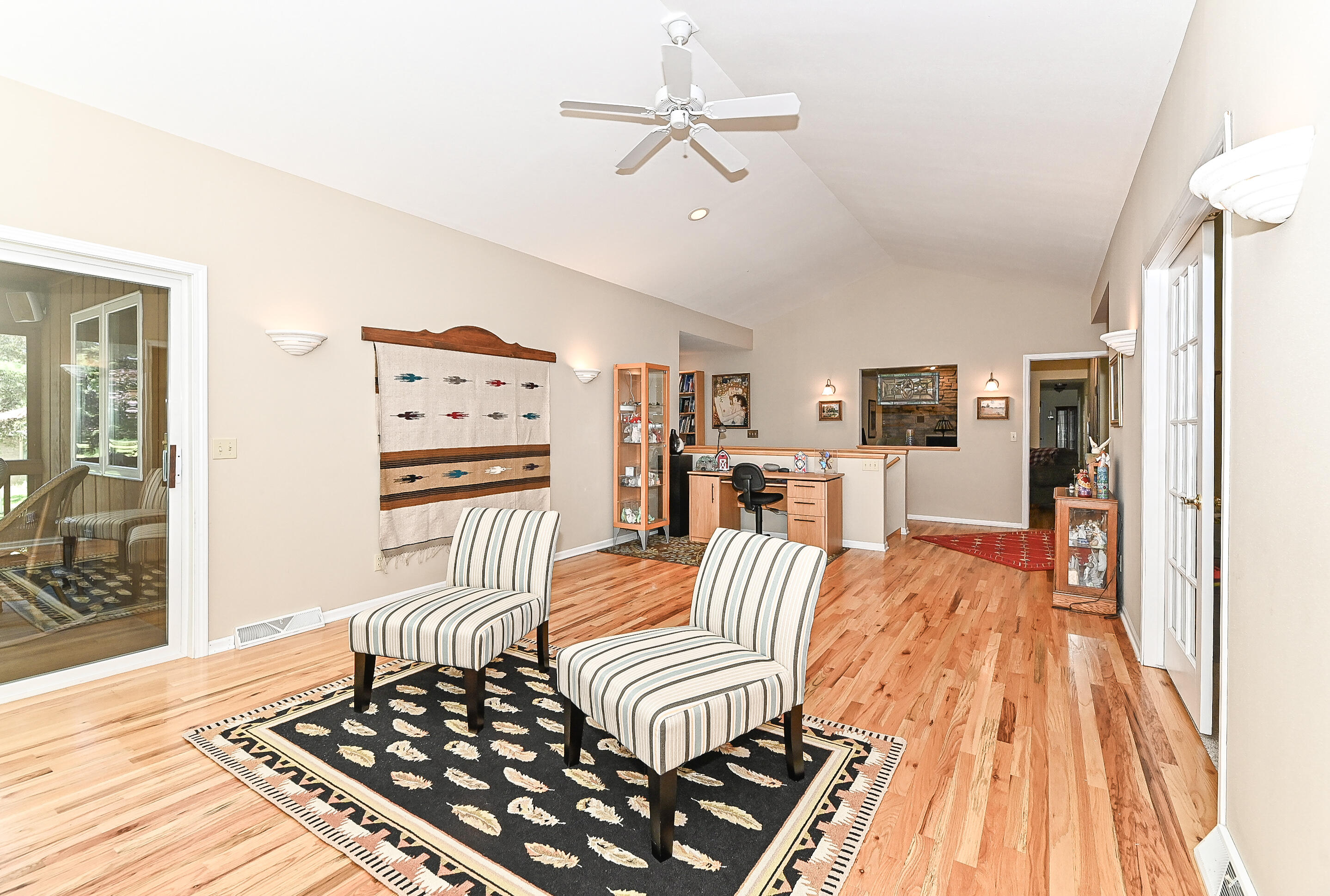Wisconsin Lake Home for sale (MLS#: 1928875) at 2655  Driftwood Trl, in Burlington, Wisconsin. (10 of 45)