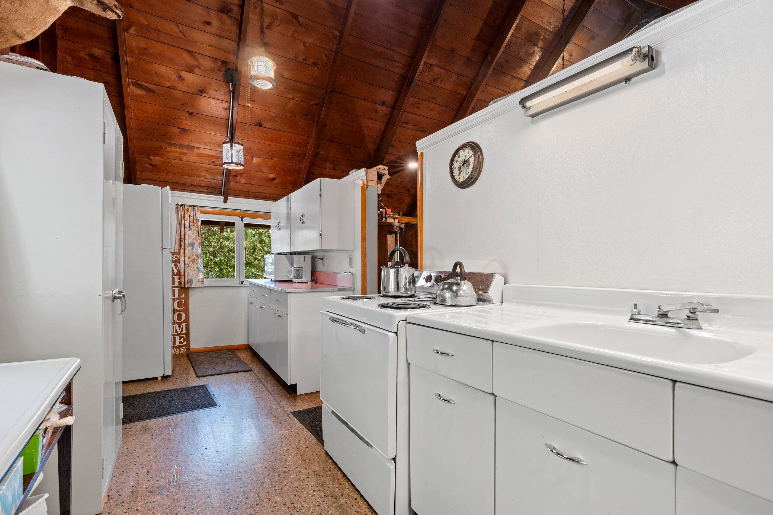 Wisconsin Lake Home for sale (MLS#: 1928912) at 18135  Klemme Rd, in Schleswig, Wisconsin. (25 of 76)