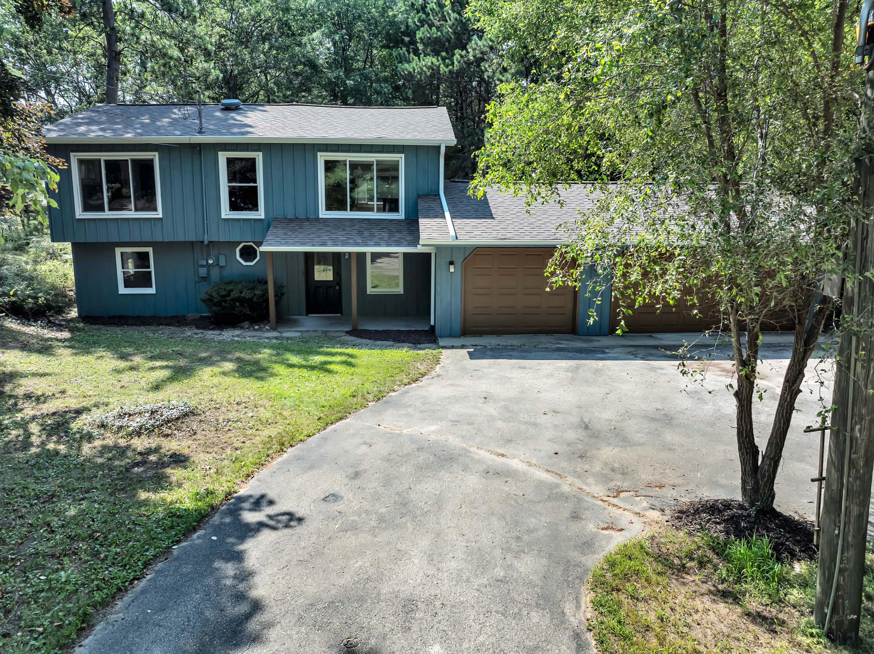Wisconsin Lake Home for sale (MLS#: 1929155) at N1835  Cree Ave, in Marion, Wisconsin. (20 of 26)