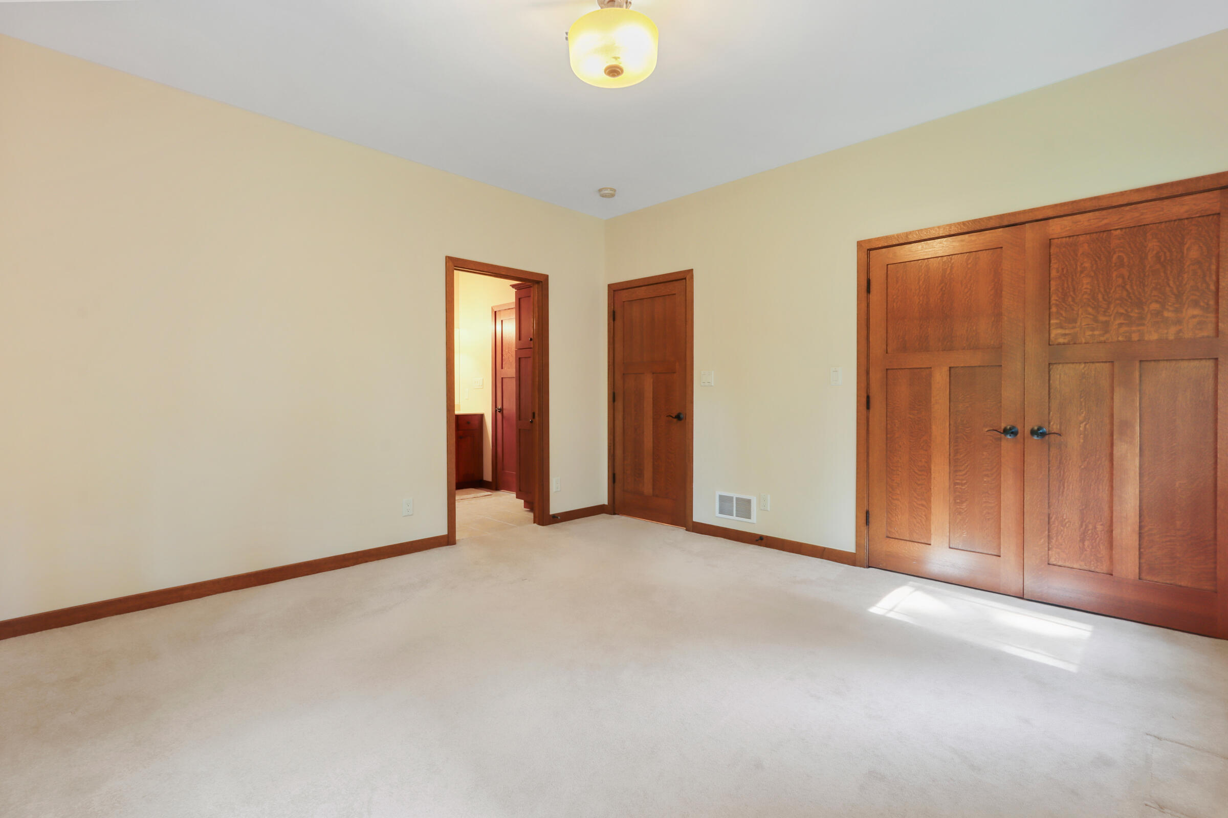 Wisconsin Lake Home for sale (MLS#: 1929275) at 4525  Silverwood Dr, in Delavan, Wisconsin. (15 of 47)