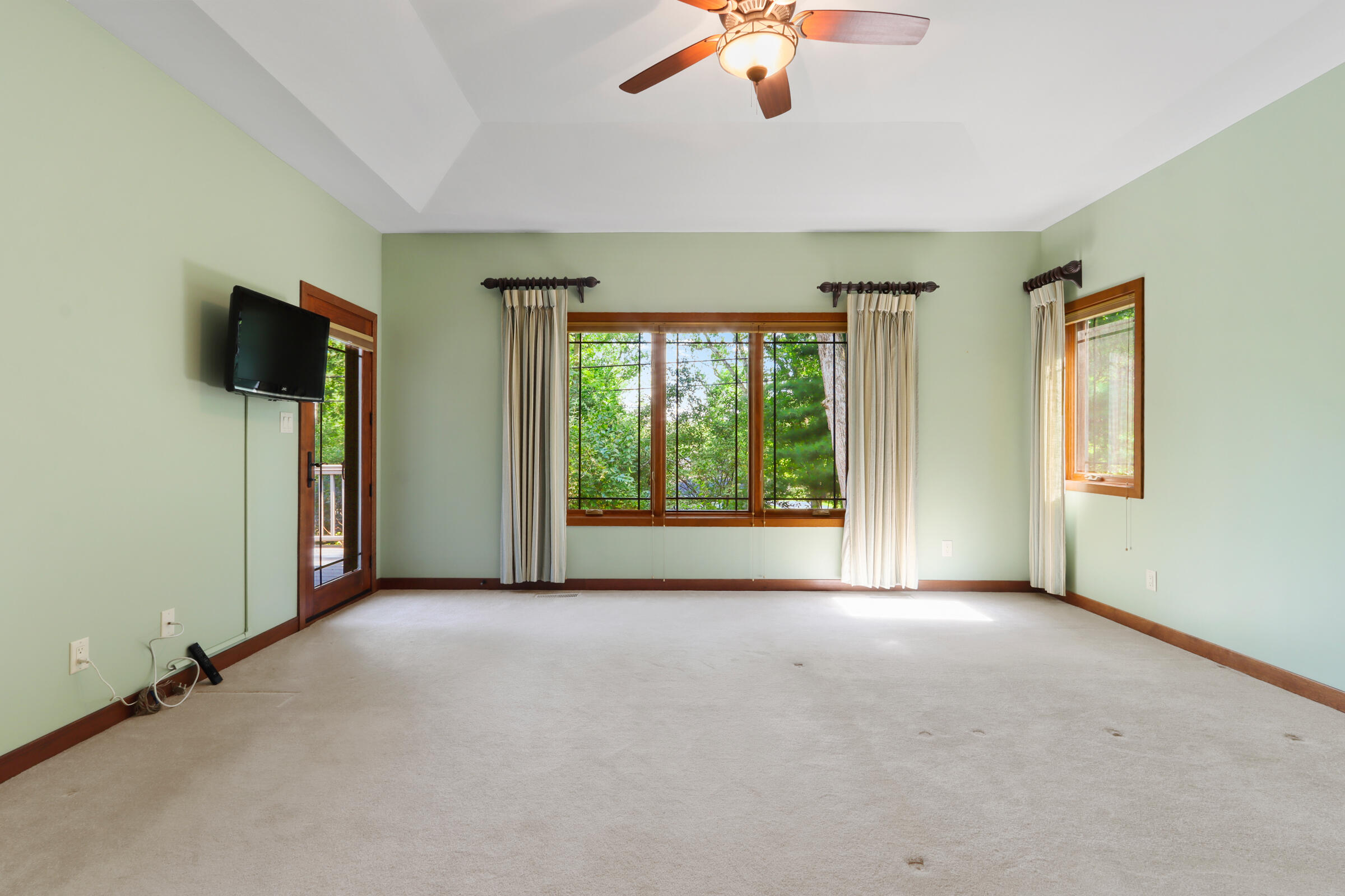 Wisconsin Lake Home for sale (MLS#: 1929275) at 4525  Silverwood Dr, in Delavan, Wisconsin. (18 of 47)