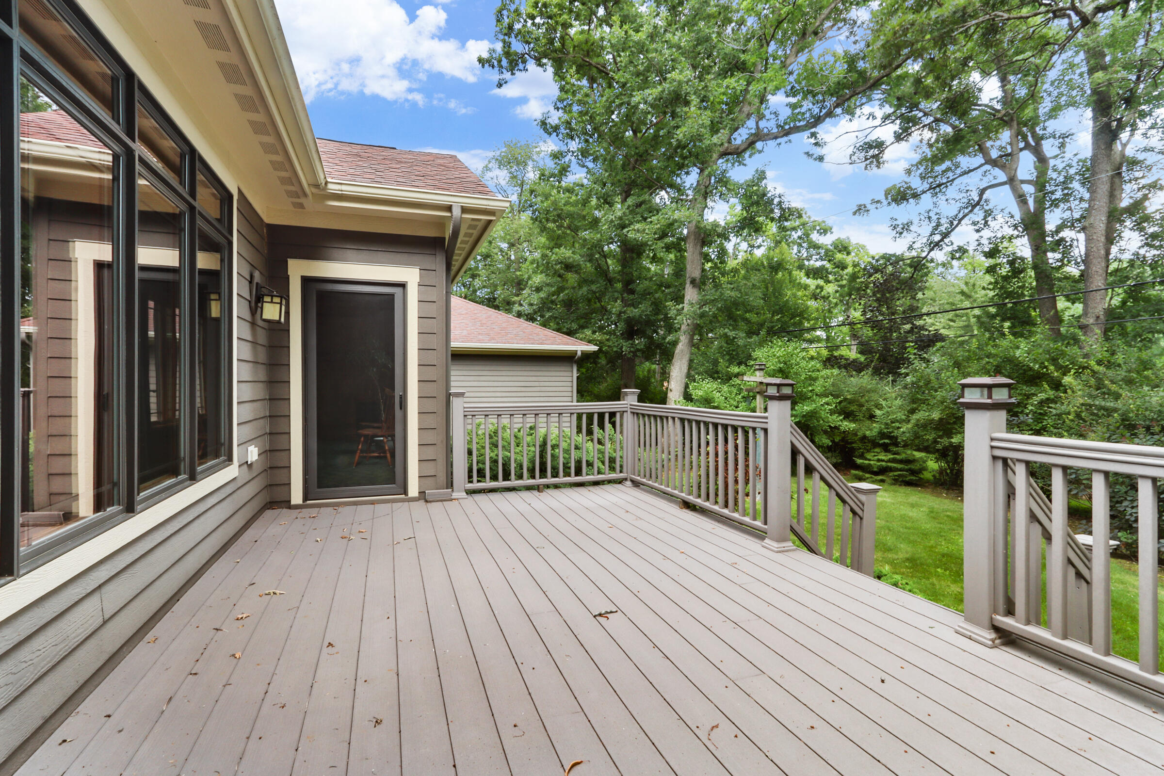 Wisconsin Lake Home for sale (MLS#: 1929275) at 4525  Silverwood Dr, in Delavan, Wisconsin. (20 of 47)