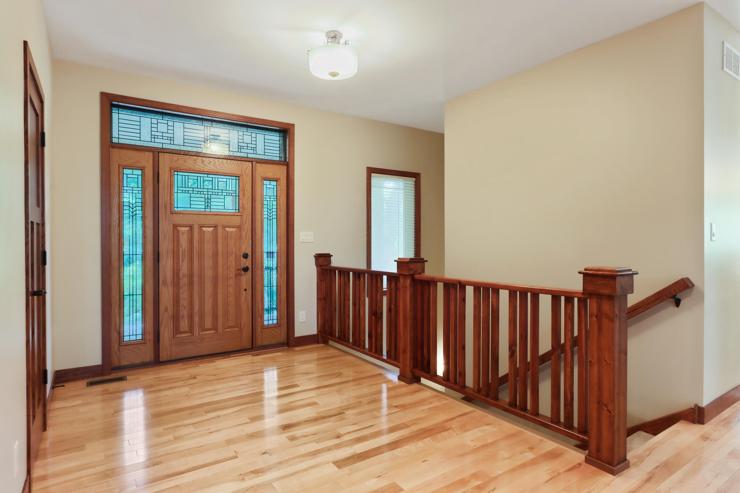 Wisconsin Lake Home for sale (MLS#: 1929275) at 4525  Silverwood Dr, in Delavan, Wisconsin. (4 of 47)