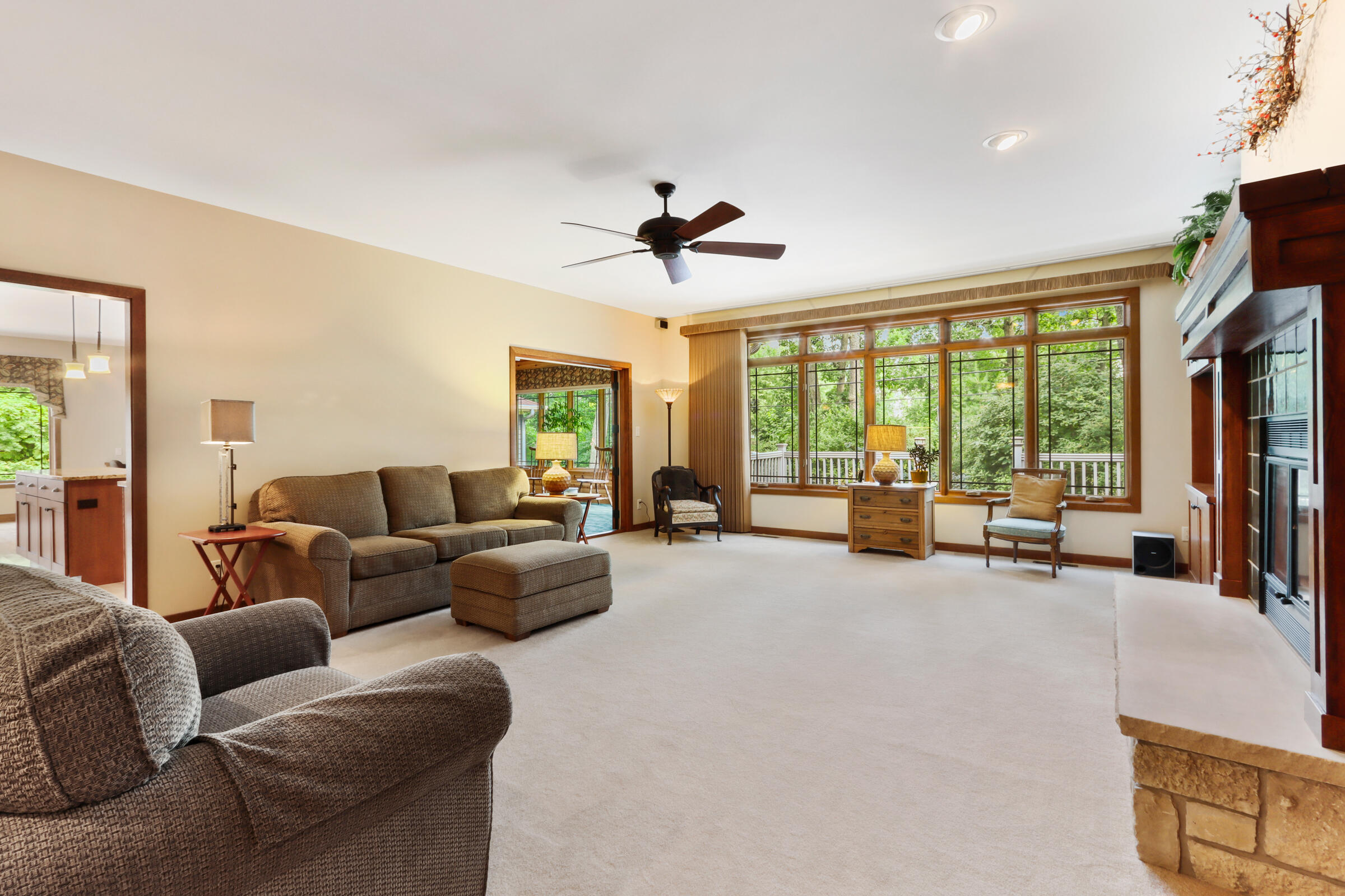 Wisconsin Lake Home for sale (MLS#: 1929275) at 4525  Silverwood Dr, in Delavan, Wisconsin. (6 of 47)