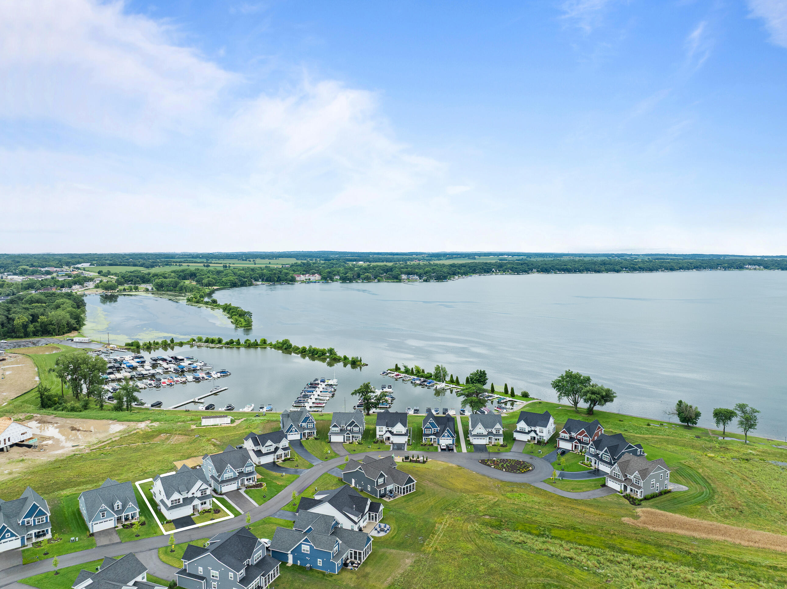 Wisconsin Lake Home for sale (MLS#: 1929285) at 2724  Harbor Ct, in Delavan, Wisconsin. (36 of 39)