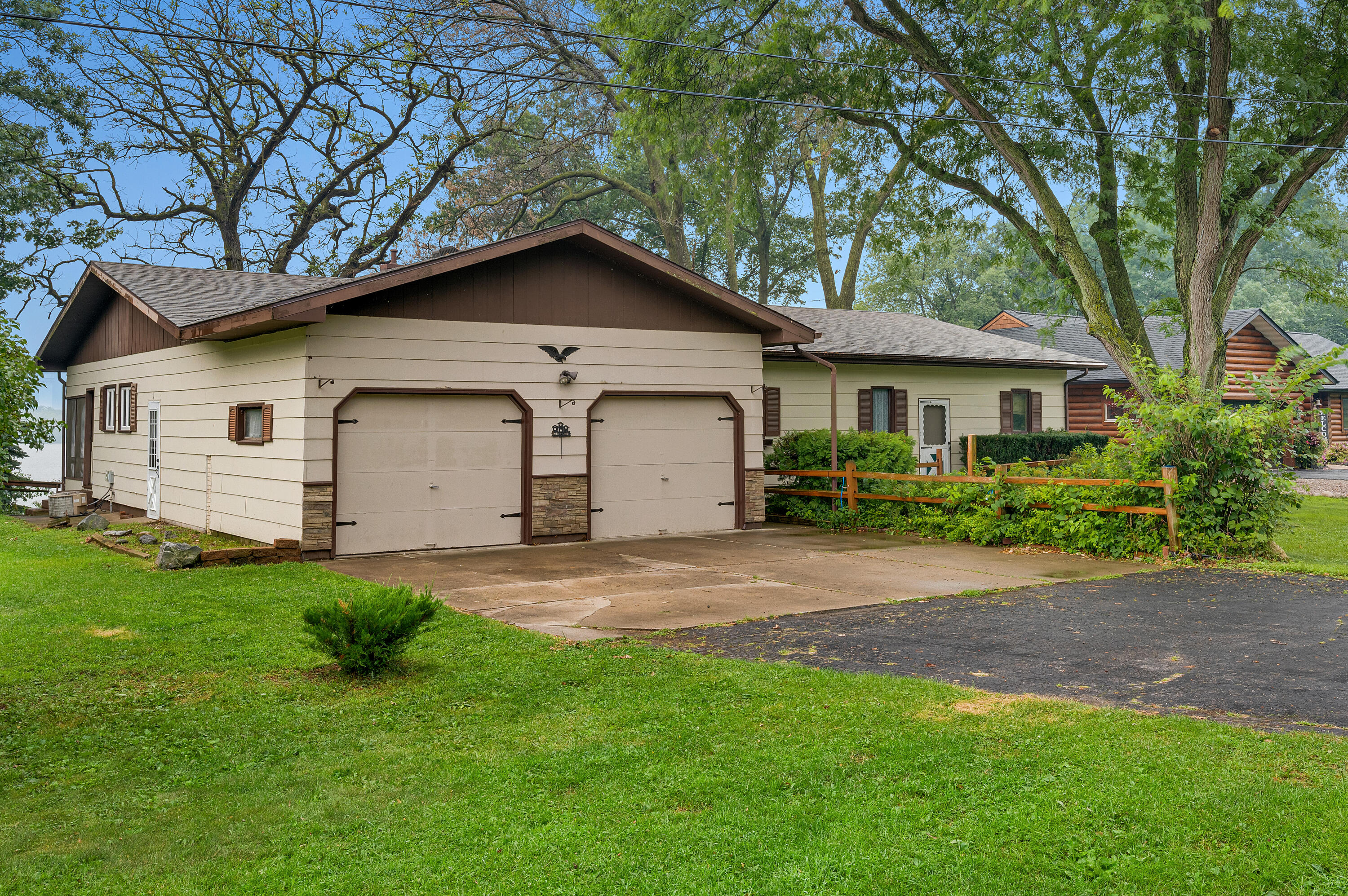 Wisconsin Lake Home for sale (MLS#: 1929339) at W3233  State Road 16 -, in Hamilton, Wisconsin. (2 of 40)